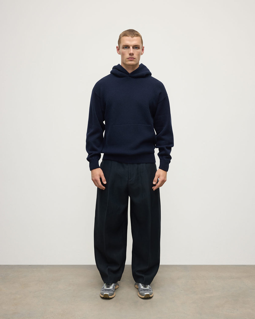 Johnstons of Elgin - Dark Navy Cashmere Hoodie