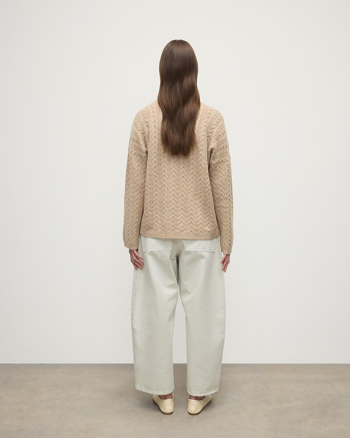 Johnstons of Elgin - Cable Knit Natural Cashmere Jumper