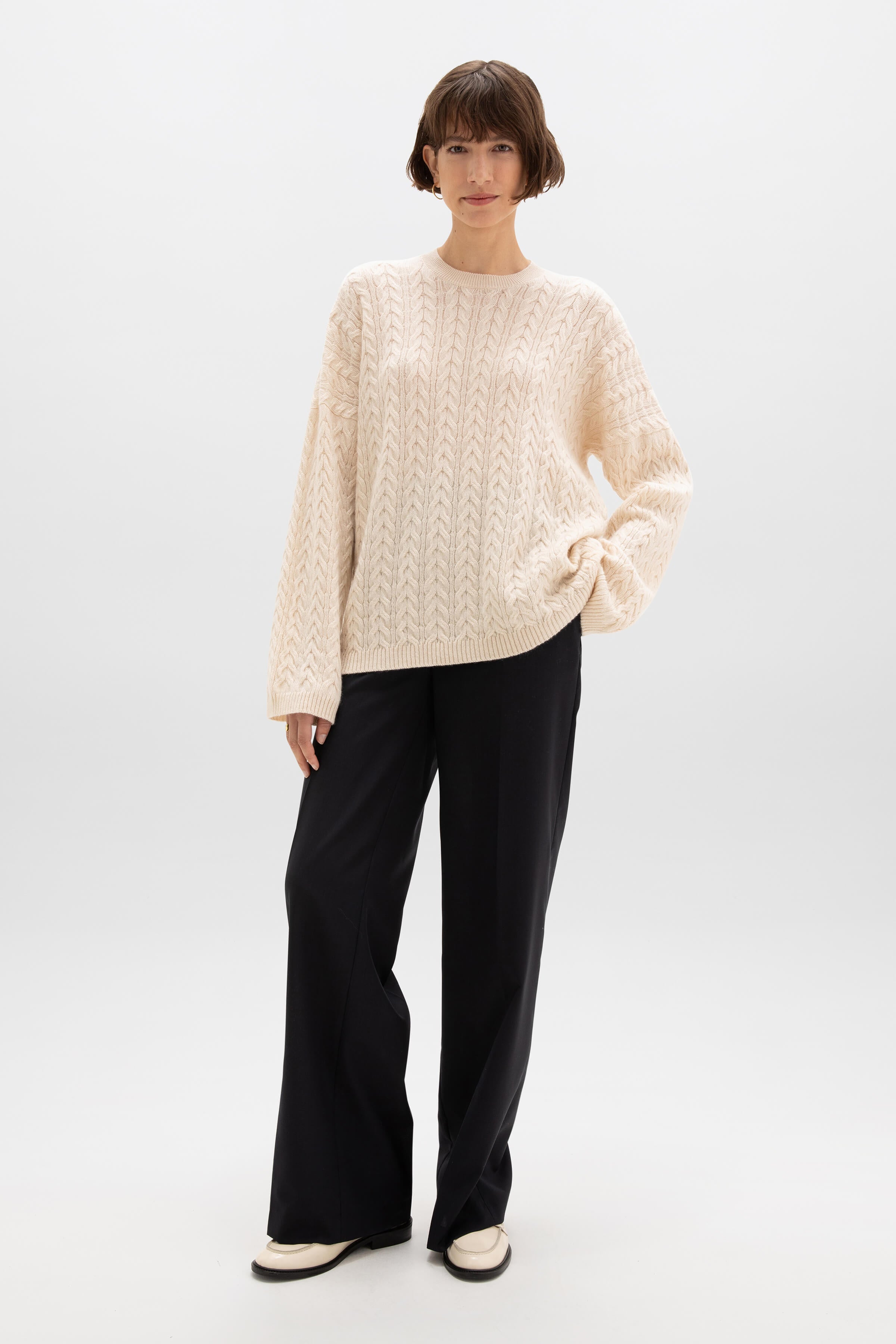 Johnstons of Elgin - Cable Knit Cream Cashmere Jumper