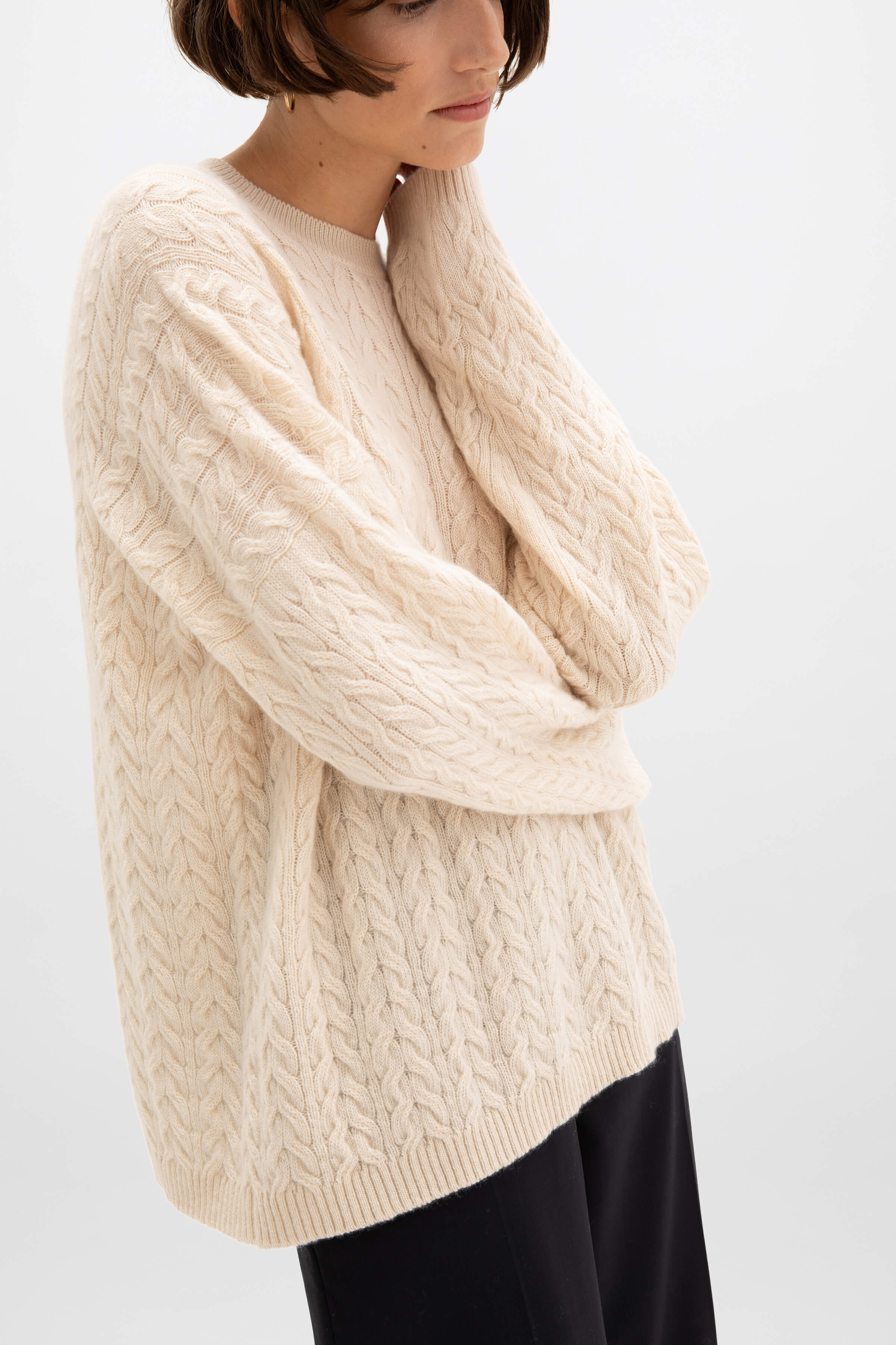 Johnstons of Elgin - Cable Knit Cream Cashmere Jumper