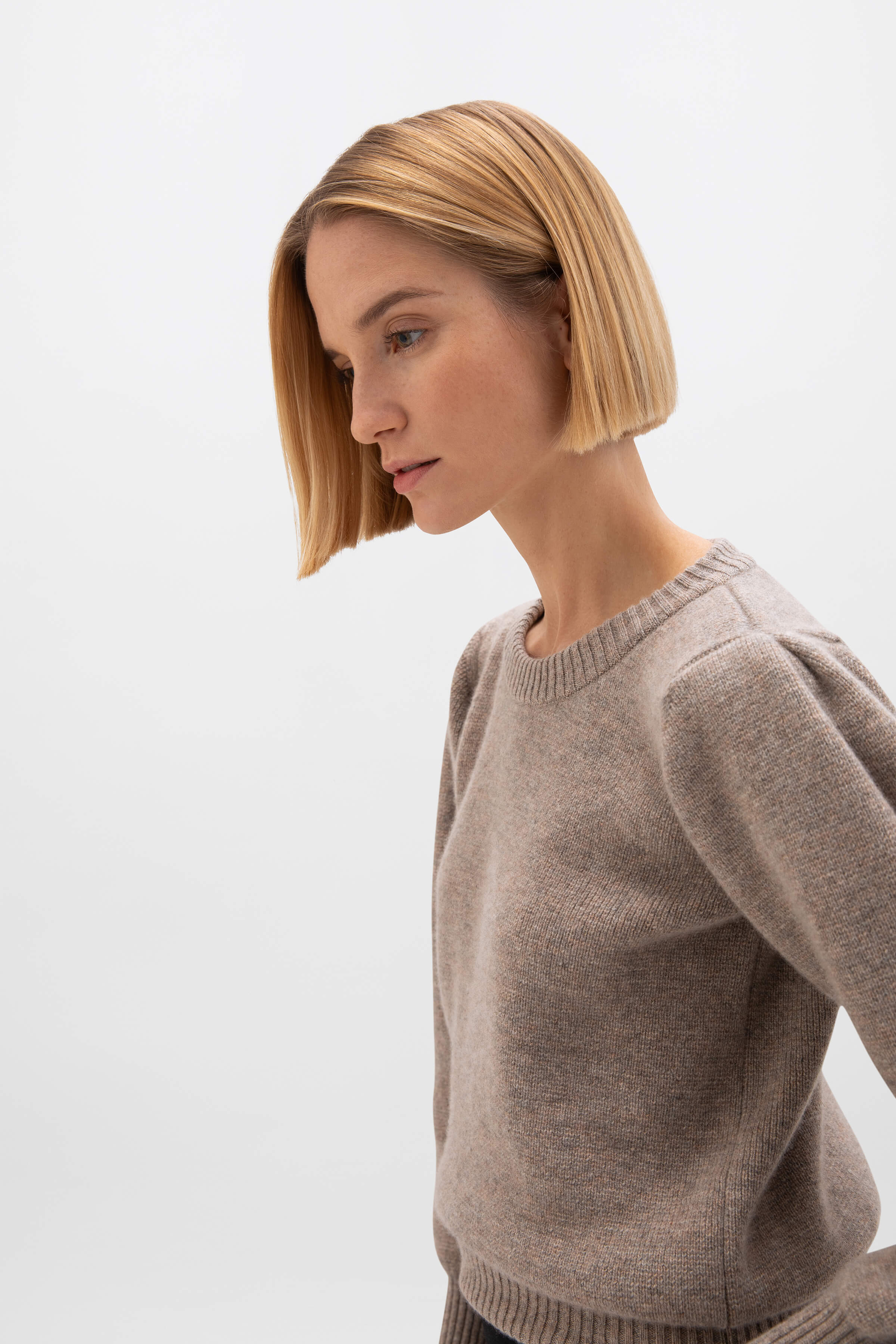 Johnstons of Elgin - Puff Sleeve Light Brown Cashmere Jumper