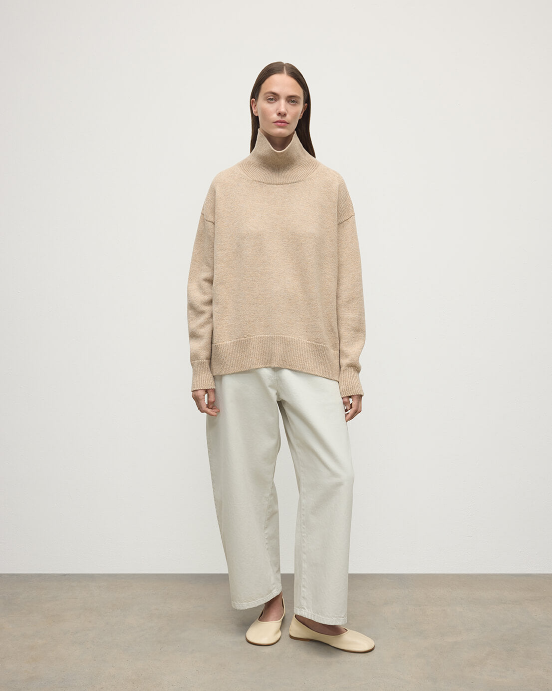 Johnstons of Elgin - Cashmere Natural Roll Neck Jumper