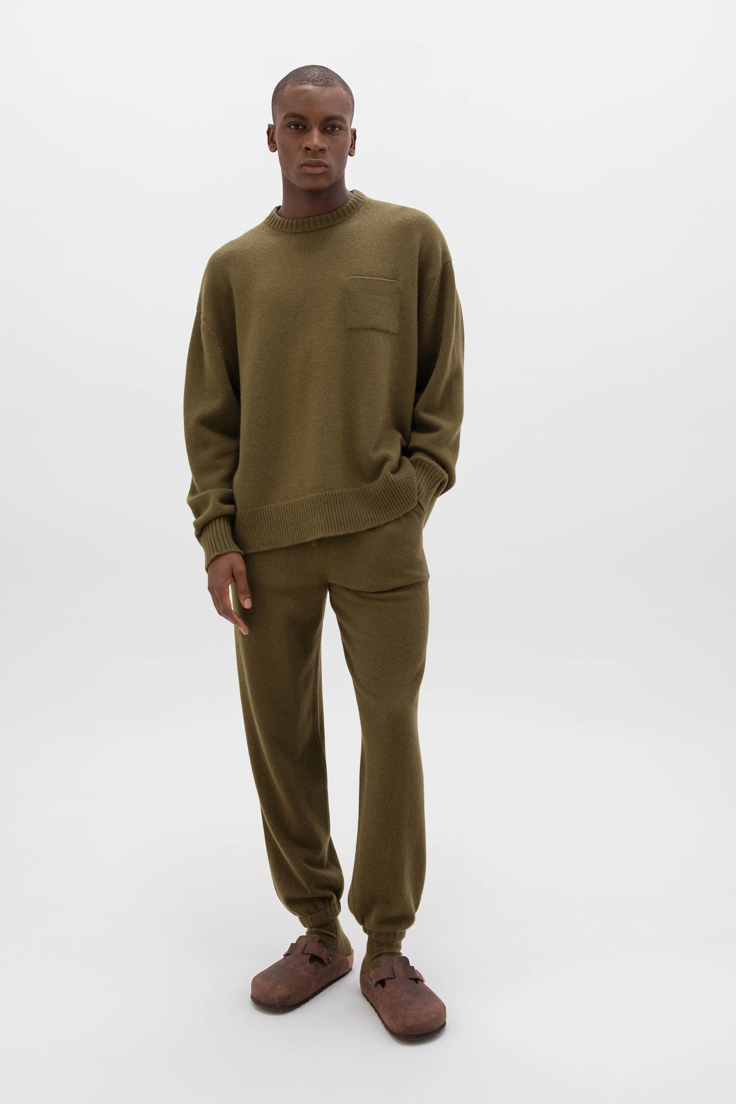 Johnstons of Elgin - Tapered Olive Green Cashmere Joggers