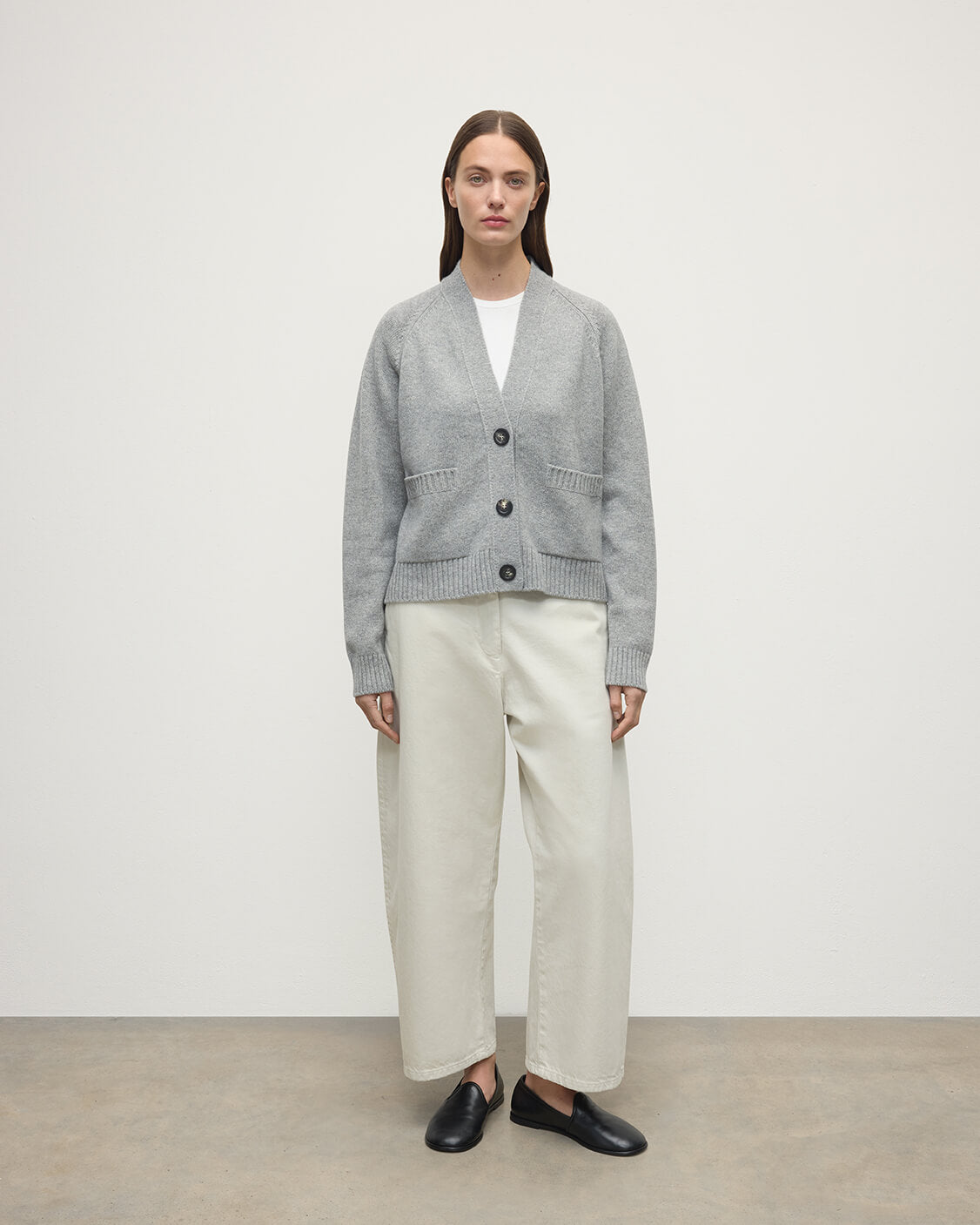 Johnstons of Elgin - Relaxed Fit Light Grey Cashmere Cardigan