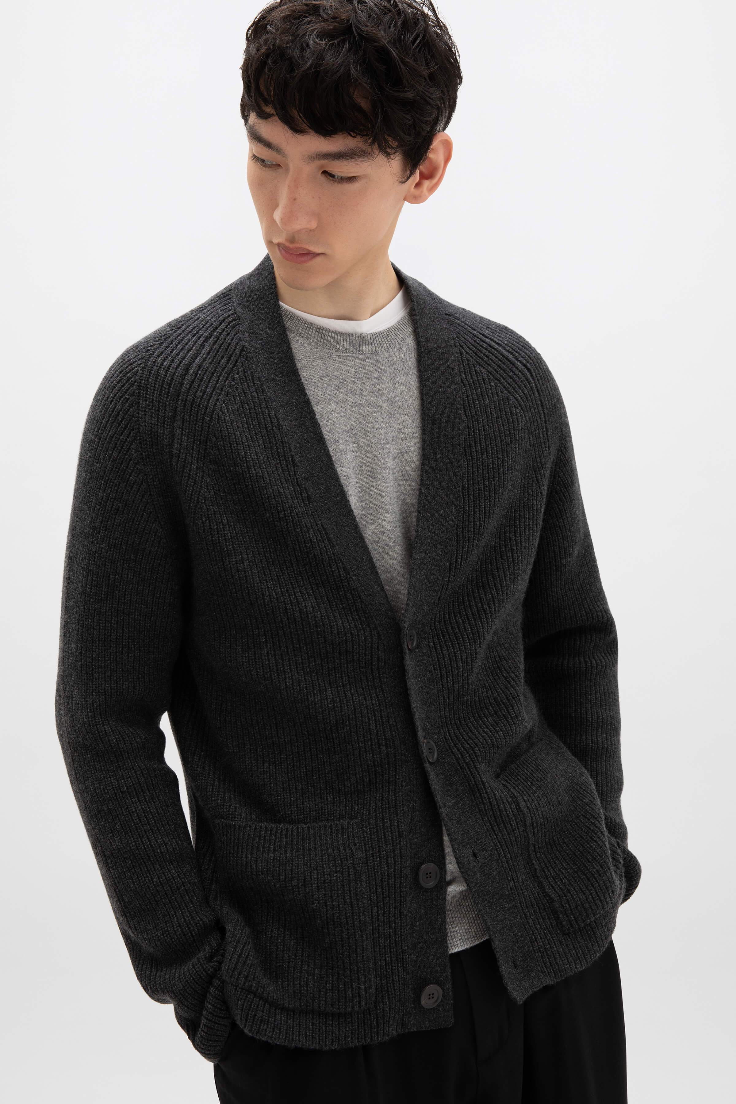 Johnstons of Elgin - Relaxed Dark Grey Cashmere Cardigan