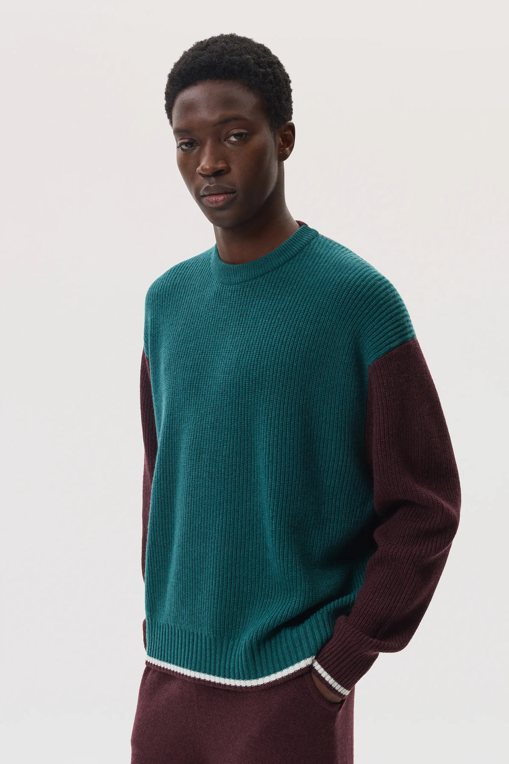 Johnstons of Elgin - Colour Block Relaxed Cashmere Jumper