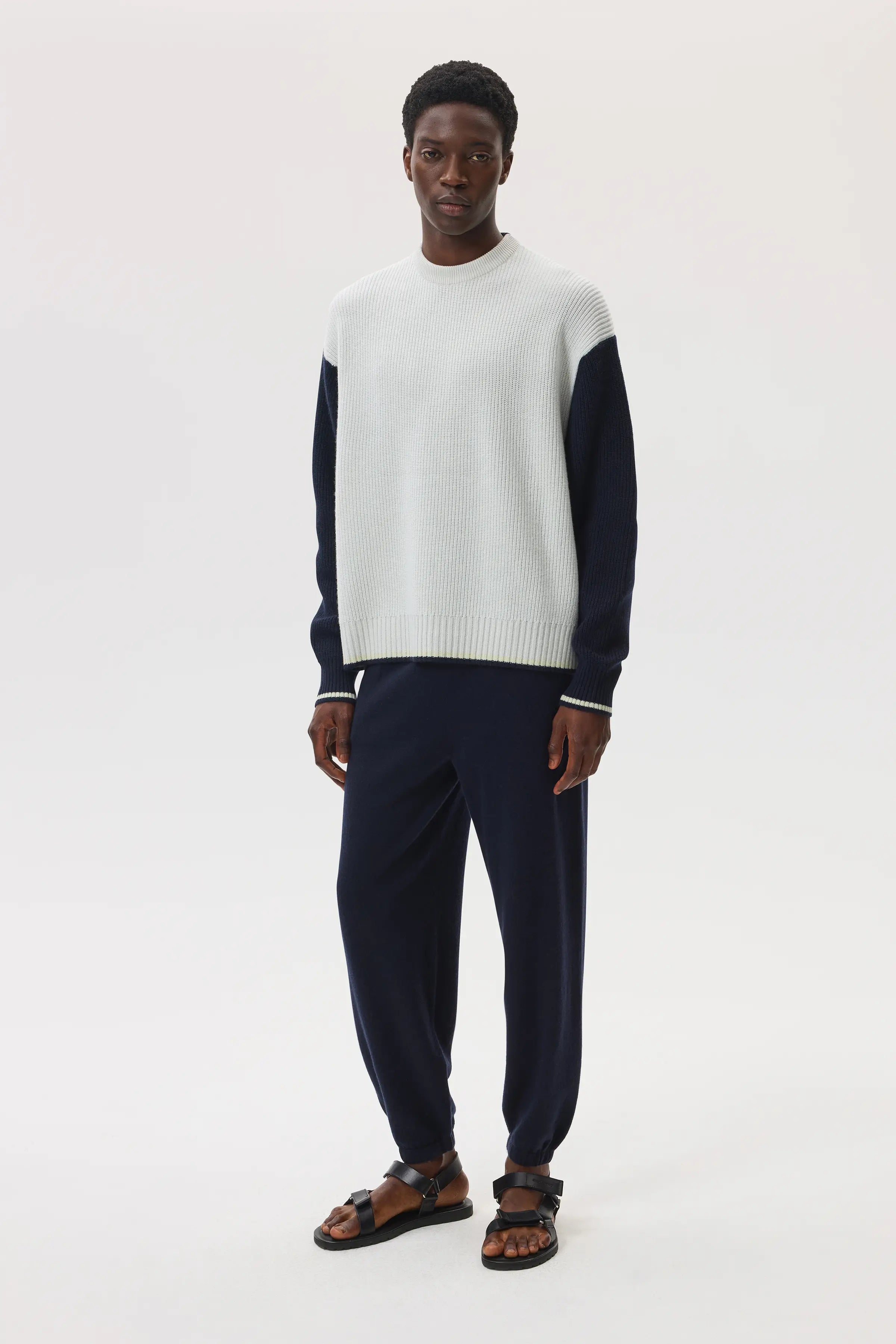 Johnstons of Elgin - Colour Block Relaxed Cashmere Jumper