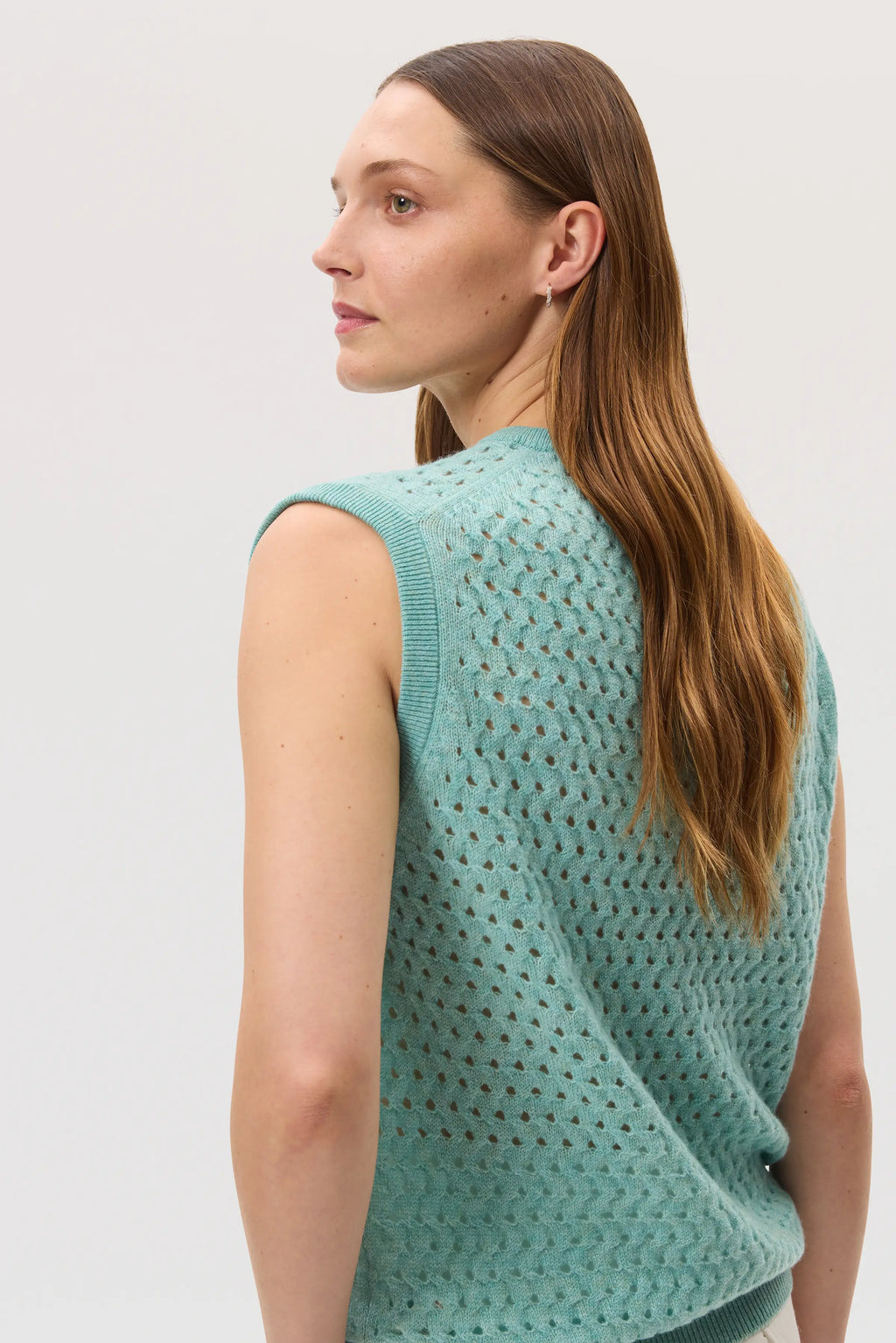 Johnstons of Elgin - Open Basketweave Green Cashmere Tank