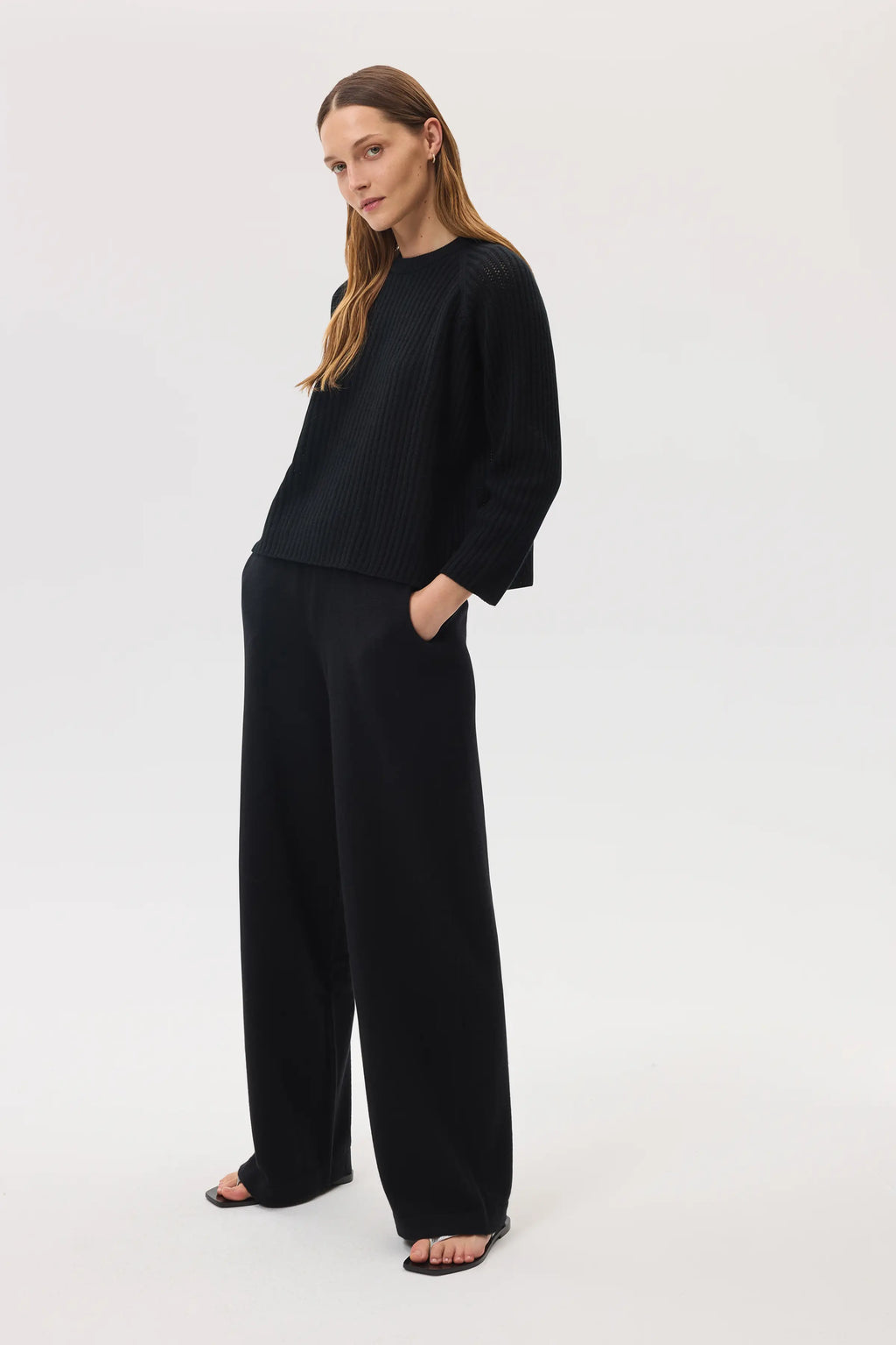 Johnstons of Elgin - Mesh Rib Cashmere Black Jumper