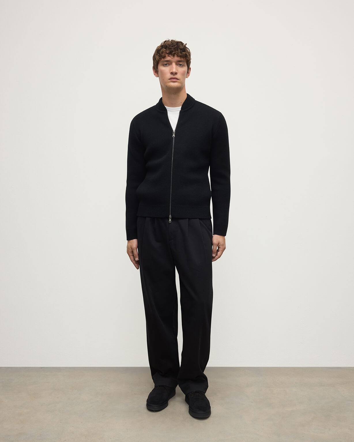 Johnstons of Elgin - Cashmere Milano Stitch Black Zip Jacket