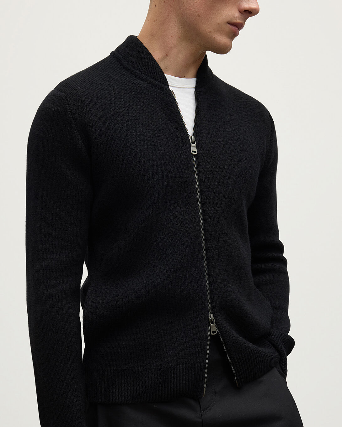 Johnstons of Elgin - Milano Stitch Black Cashmere Baseball Jacket
