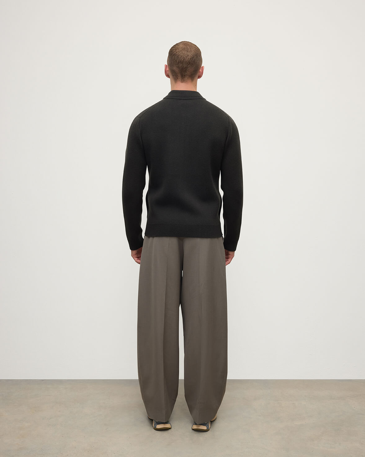 Johnstons of Elgin - Cashmere Milano Stitch Dark Grey Zip Jacket