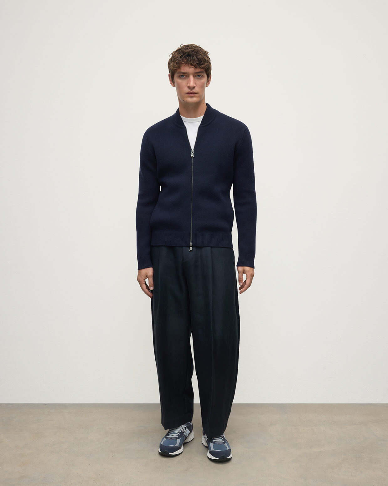Johnstons of Elgin - Cashmere Milano Stitch Dark Navy Zip Jacket