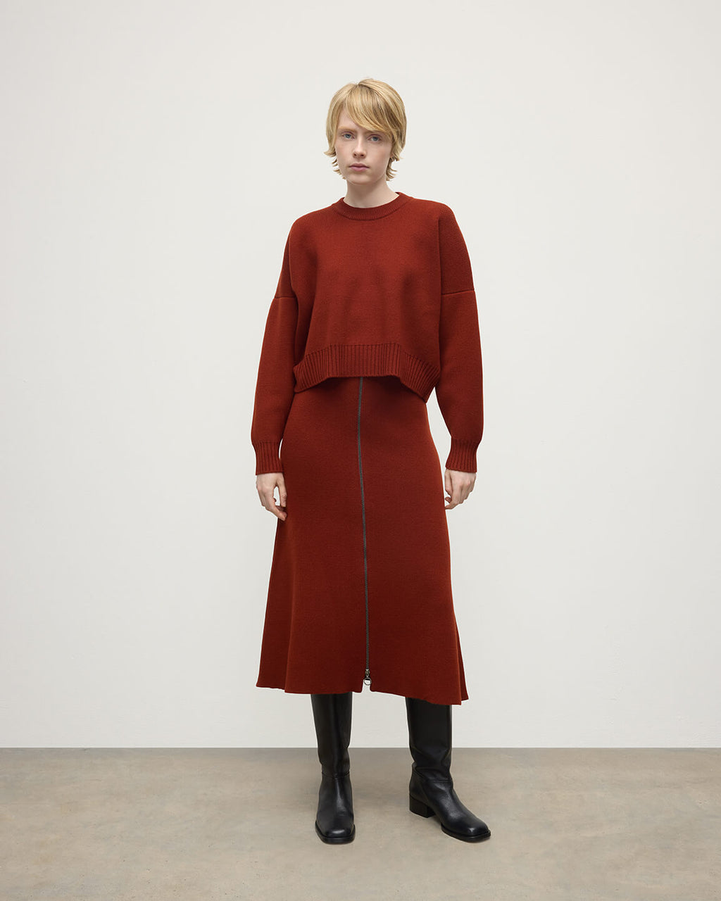 Johnstons of Elgin - Cropped Milano Dark Red Cashmere Jumper