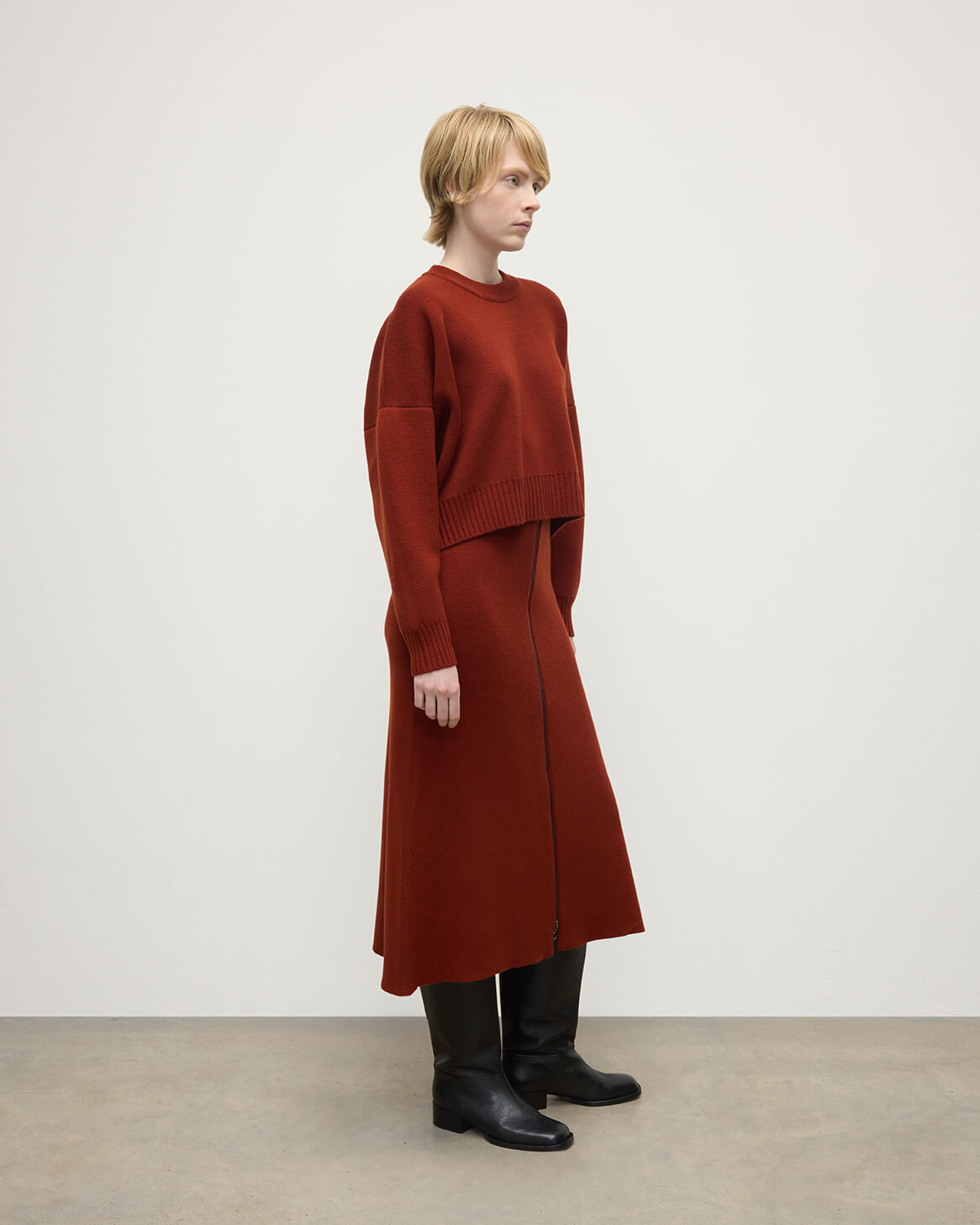 Johnstons of Elgin - Cropped Milano Dark Red Cashmere Jumper