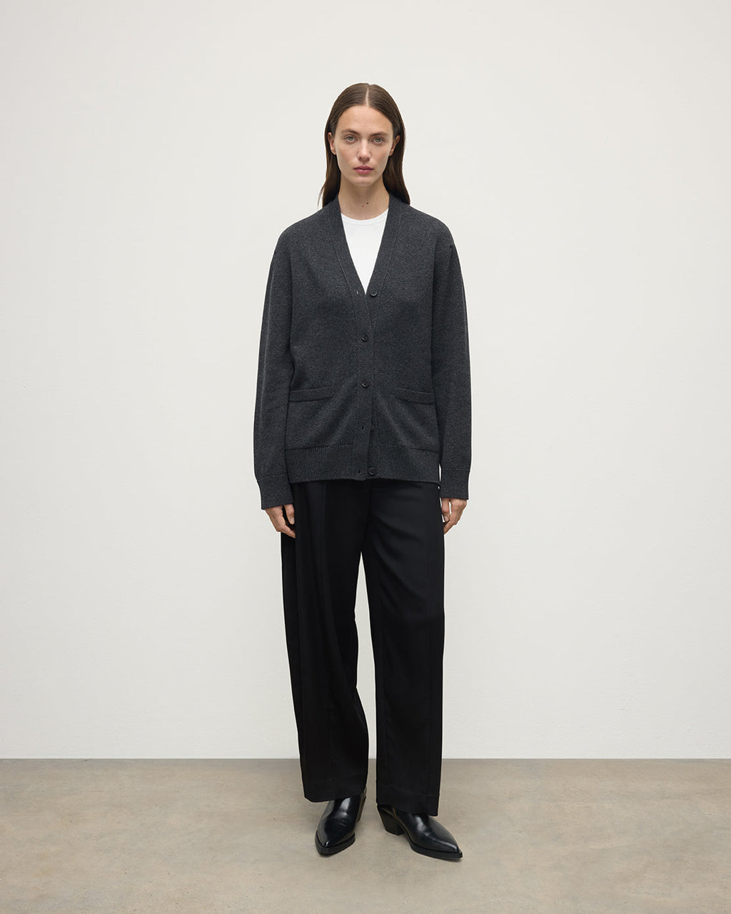 Johnstons of Elgin - Boyfriend - Fit Dark Grey Cashmere Cardigan