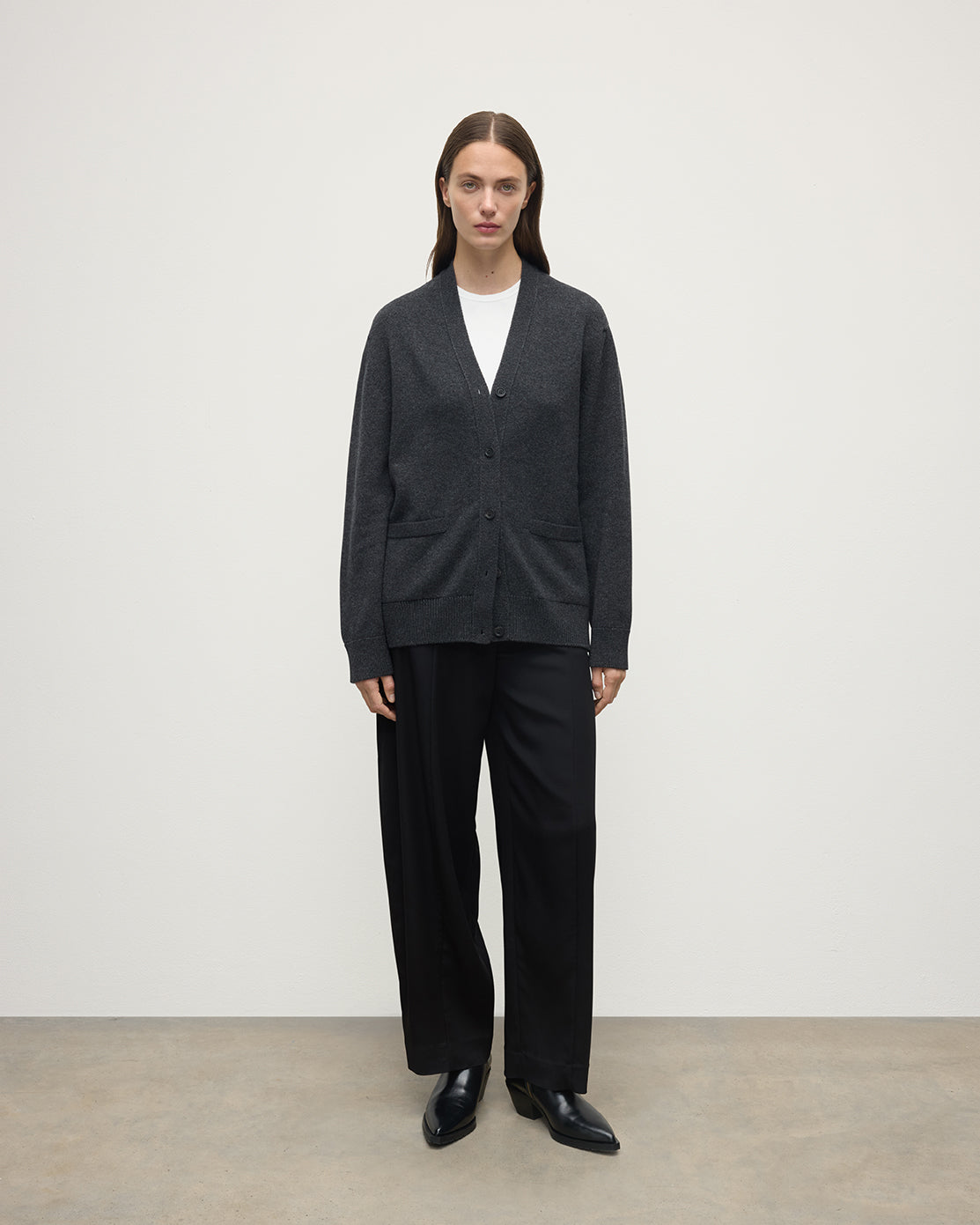 Johnstons of Elgin - Boyfriend - Fit Dark Grey Cashmere Cardigan