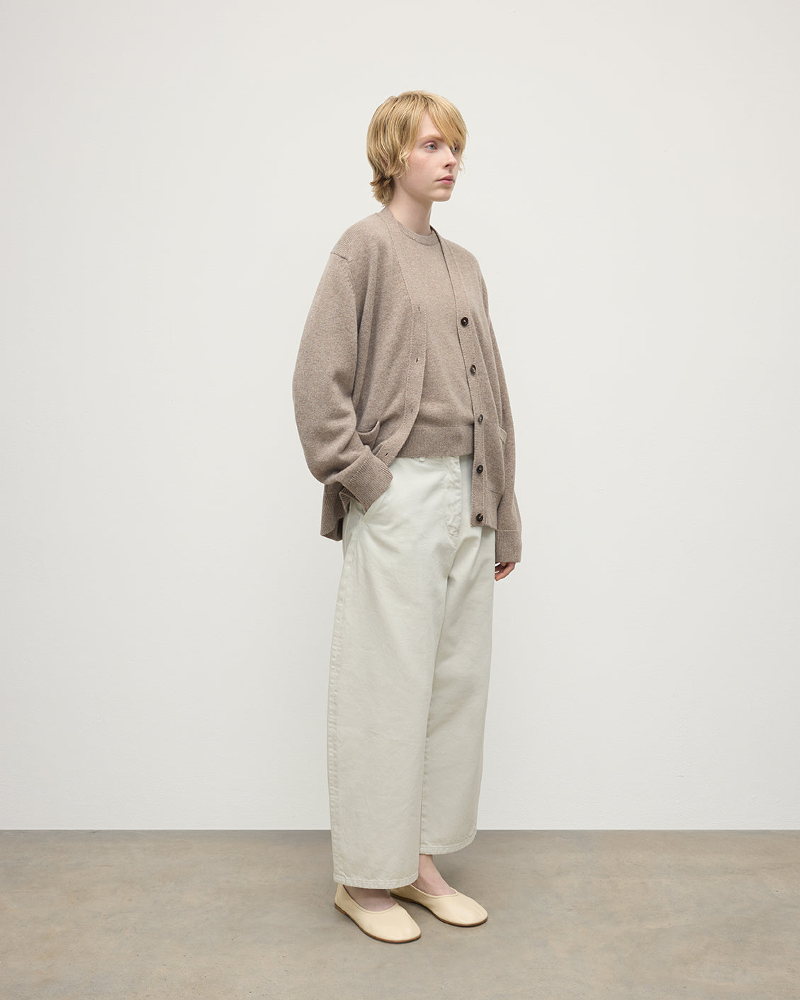 Johnstons of Elgin - Boyfriend - Fit Light Brown Cashmere Cardigan