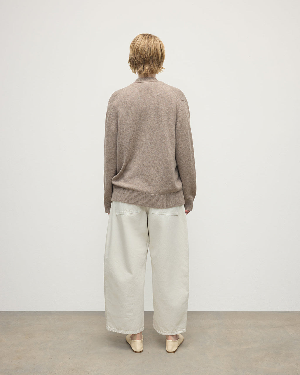 Johnstons of Elgin - Boyfriend - Fit Light Brown Cashmere Cardigan