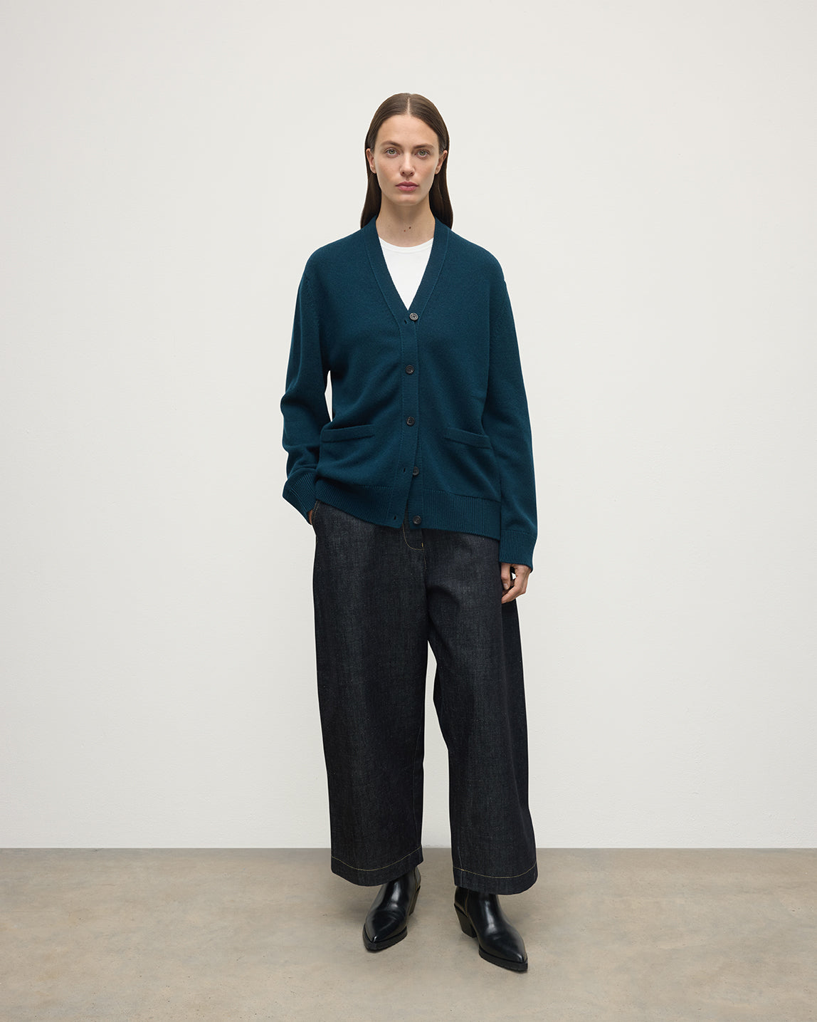 Johnstons of Elgin - Boyfriend - Fit Dark Green Cashmere Cardigan