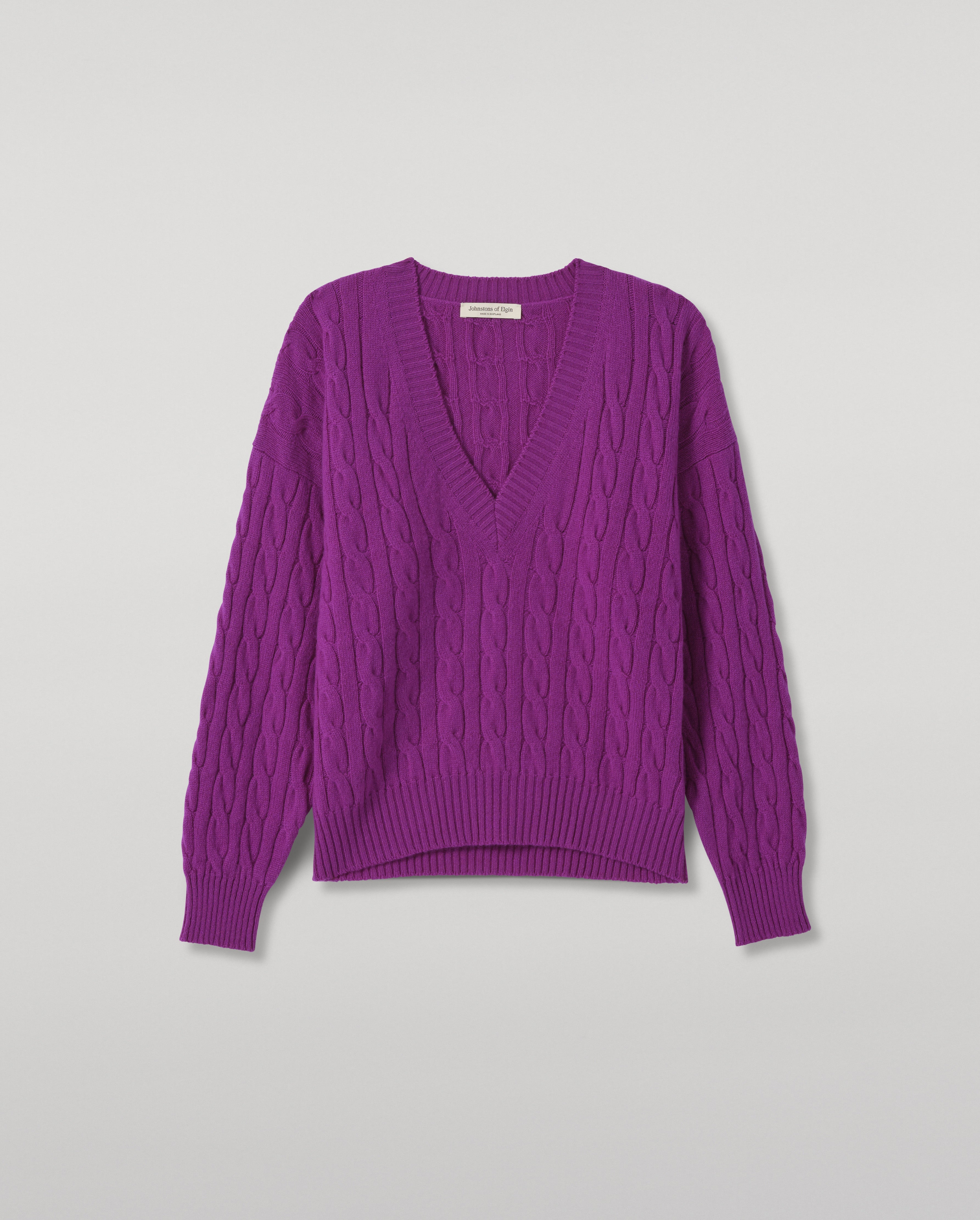 Johnstons of Elgin - Kylesku Deep V Purple Cashmere Jumper