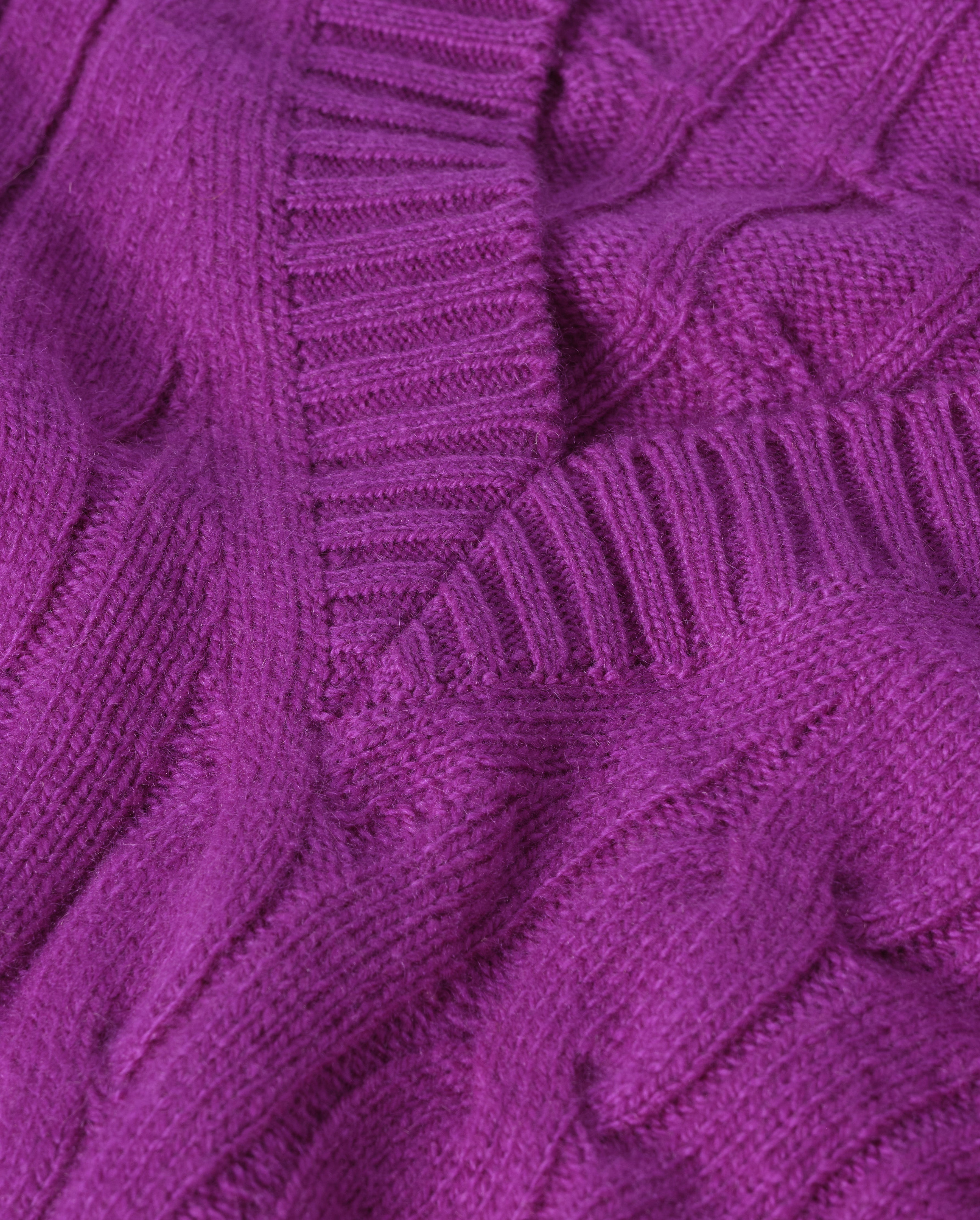 Johnstons of Elgin - Kylesku Deep V Purple Cashmere Jumper