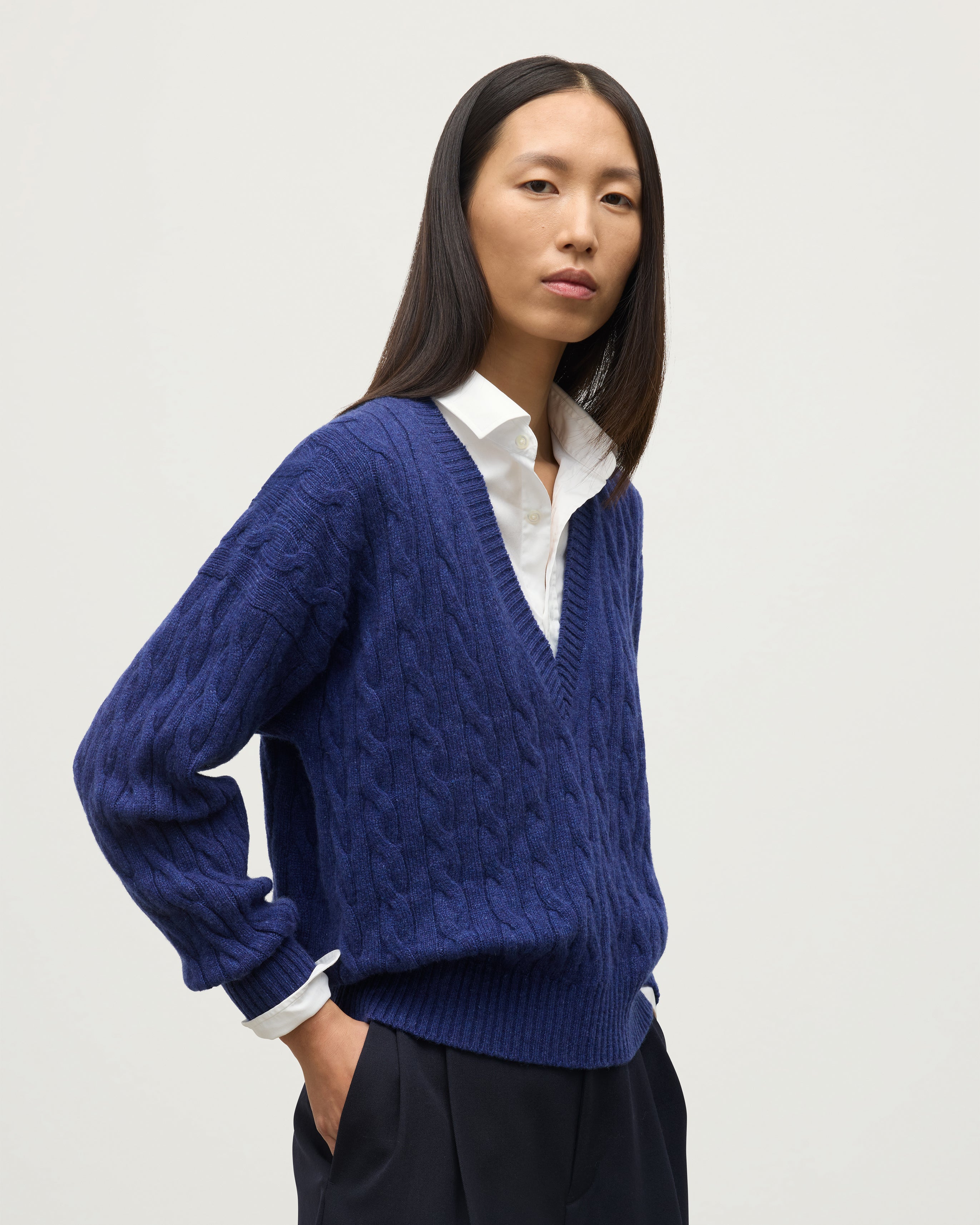 Johnstons of Elgin - Kylesku Deep V Blue Cashmere Jumper