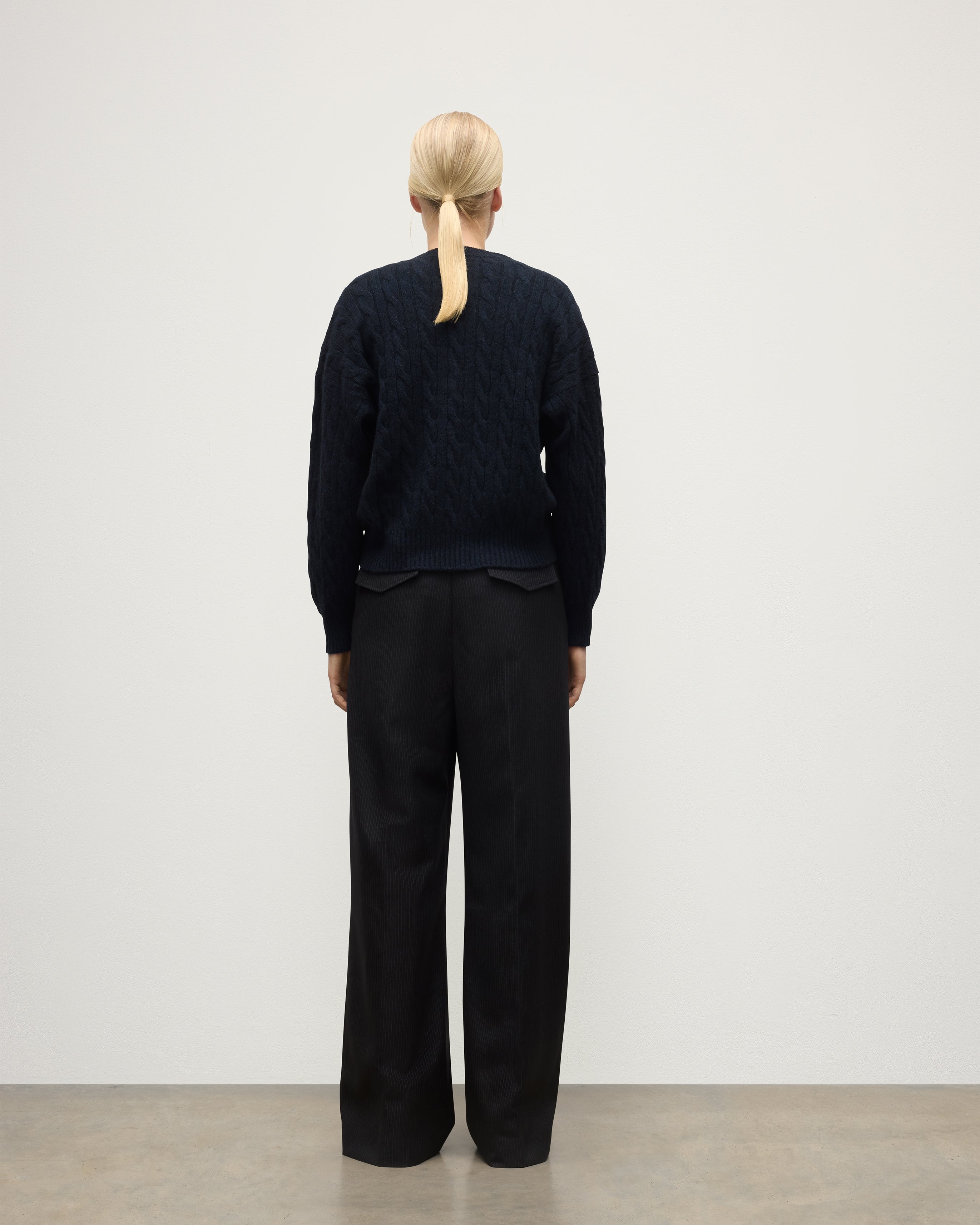 Johnstons of Elgin - Kylesku Deep V Dark Blue Cashmere Jumper