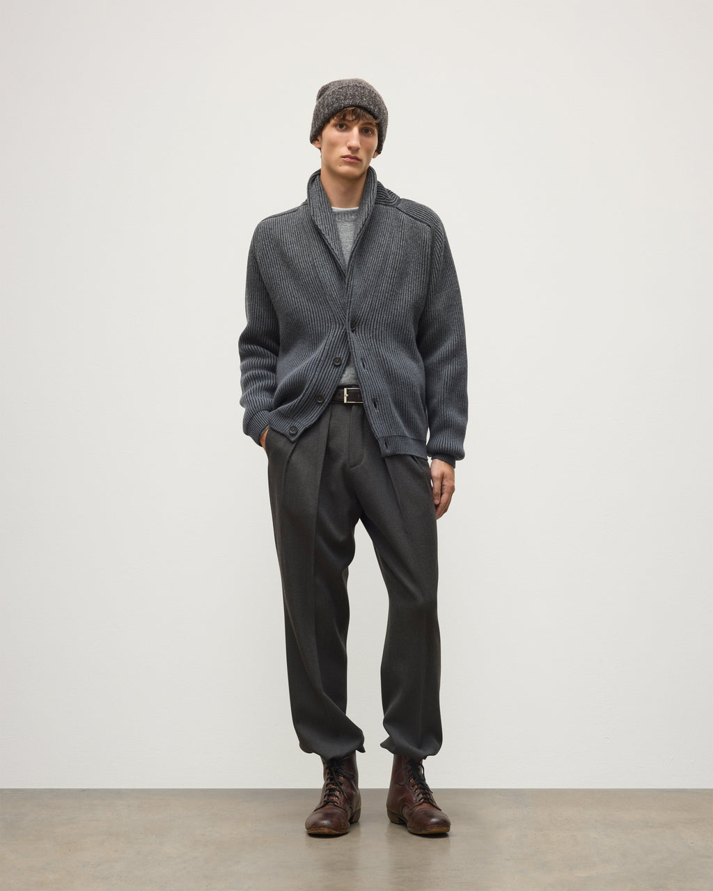 Johnstons of Elgin - Pioneer Grey Shawl Collar Cashmere Cardigan