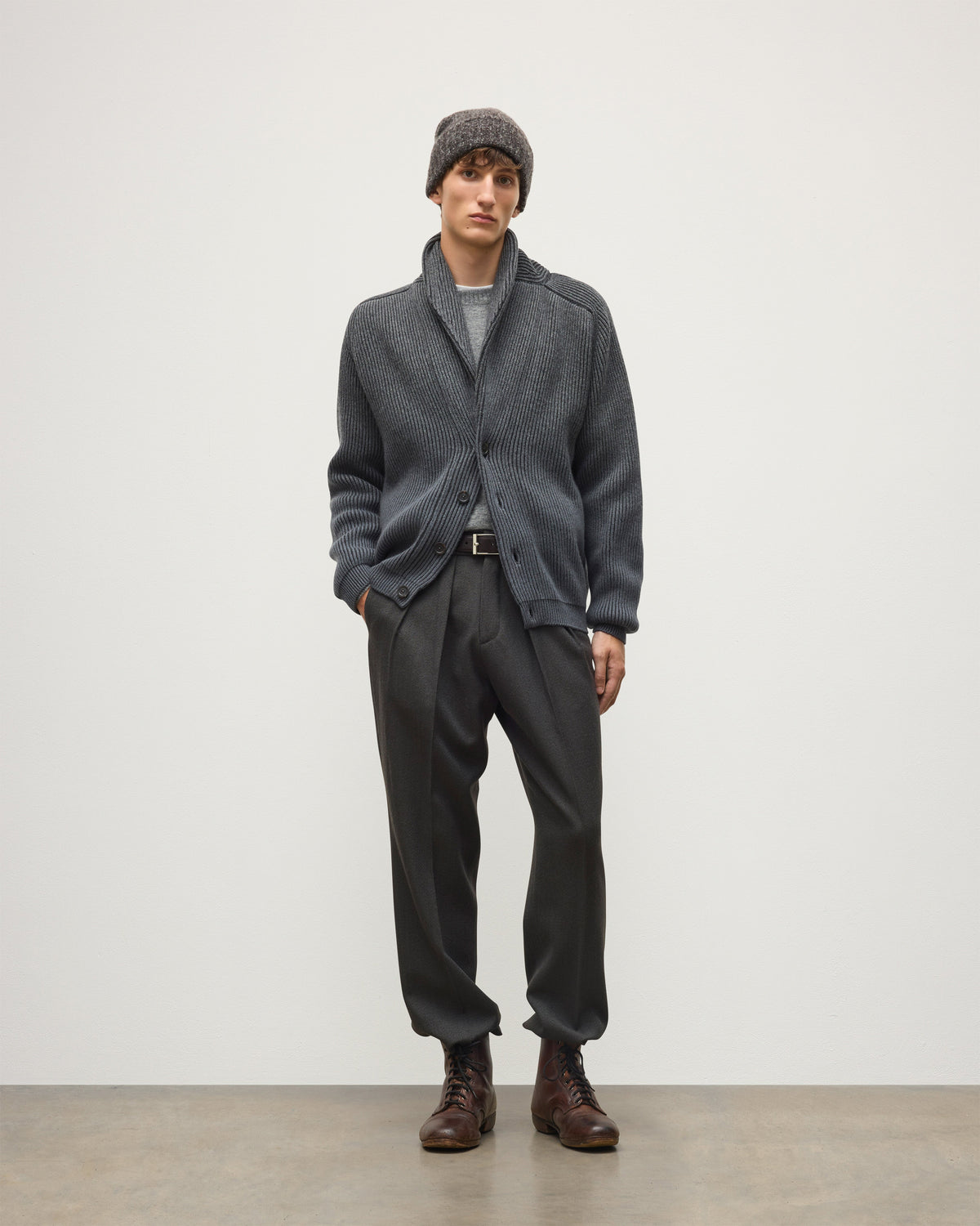 Johnstons of Elgin - Pioneer Grey Shawl Collar Cashmere Cardigan