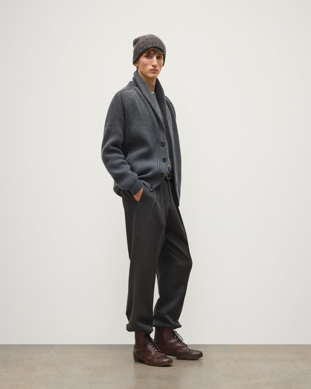 Johnstons of Elgin - Pioneer Grey Shawl Collar Cashmere Cardigan