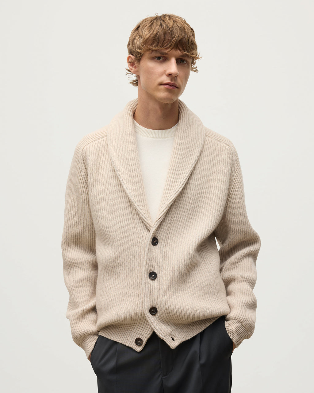 Johnstons of Elgin - Pioneer Natural Shawl Collar Cashmere Cardigan