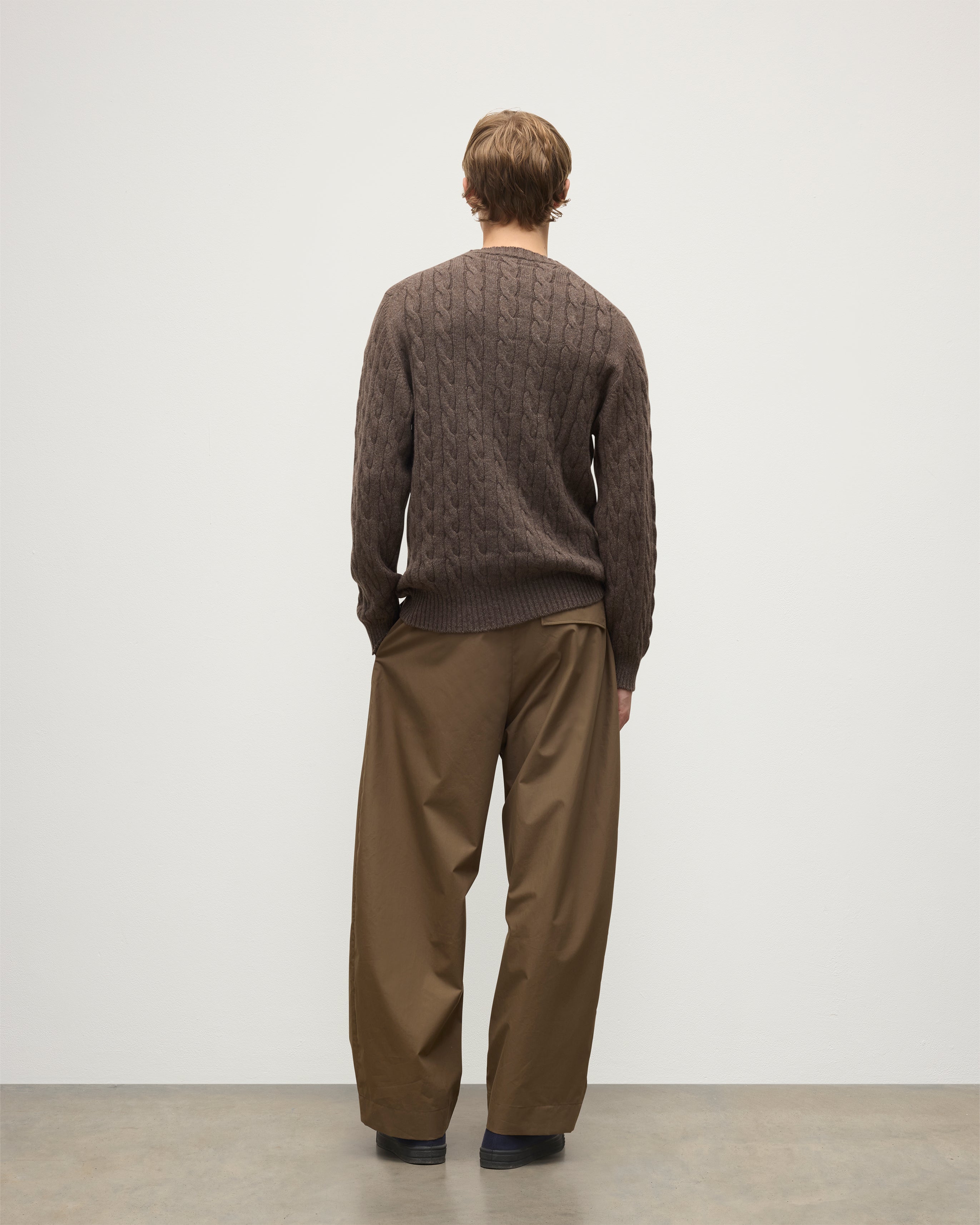 Johnstons of Elgin - Calder Brown Cable Cashmere Jumper