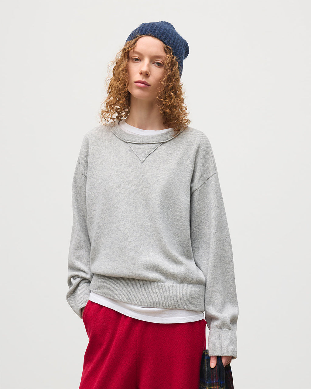 Johnstons of Elgin - Stella Pale Grey Cashmere Sweatshirt