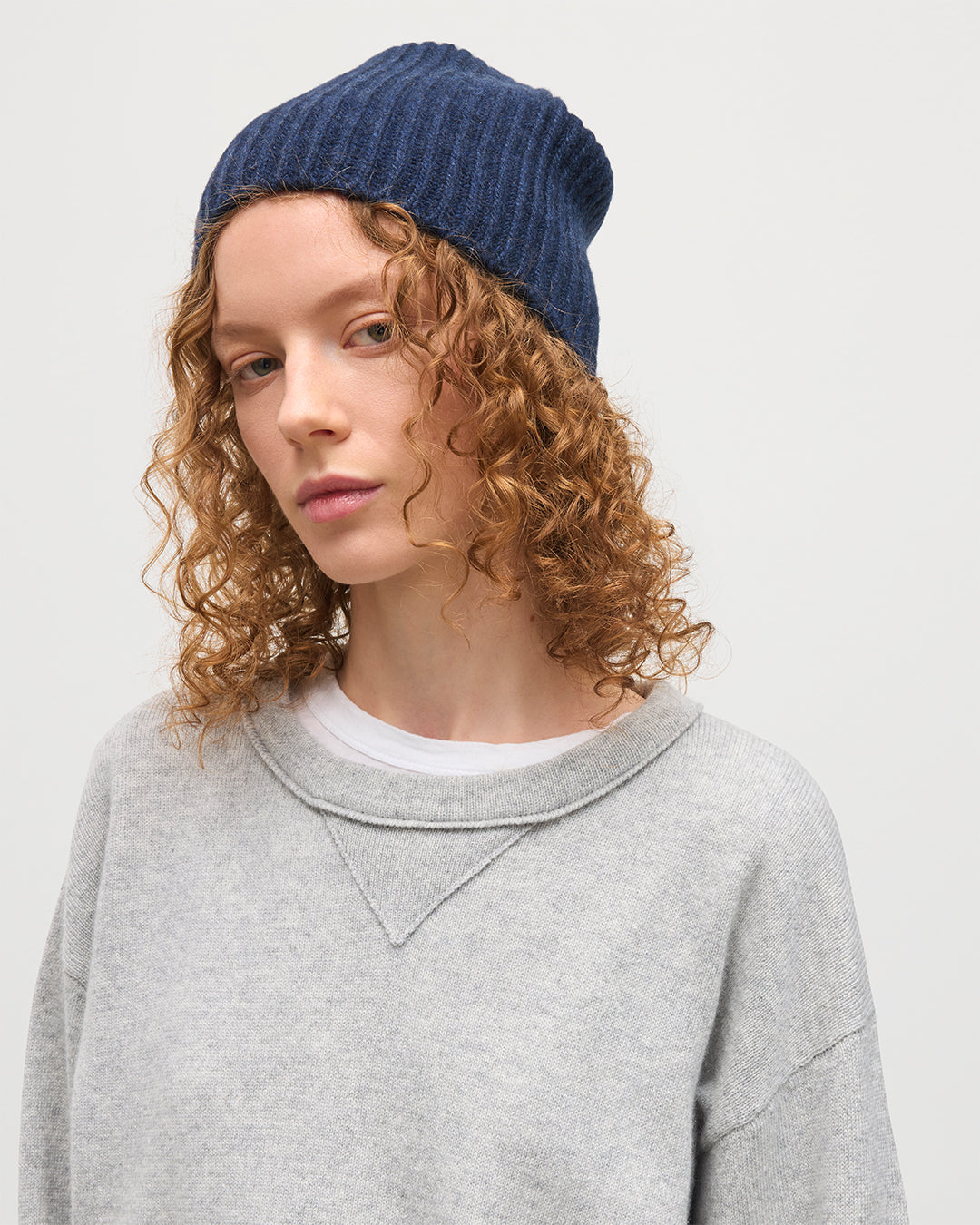 Johnstons of Elgin - Lovat Navy Cashmere Hat