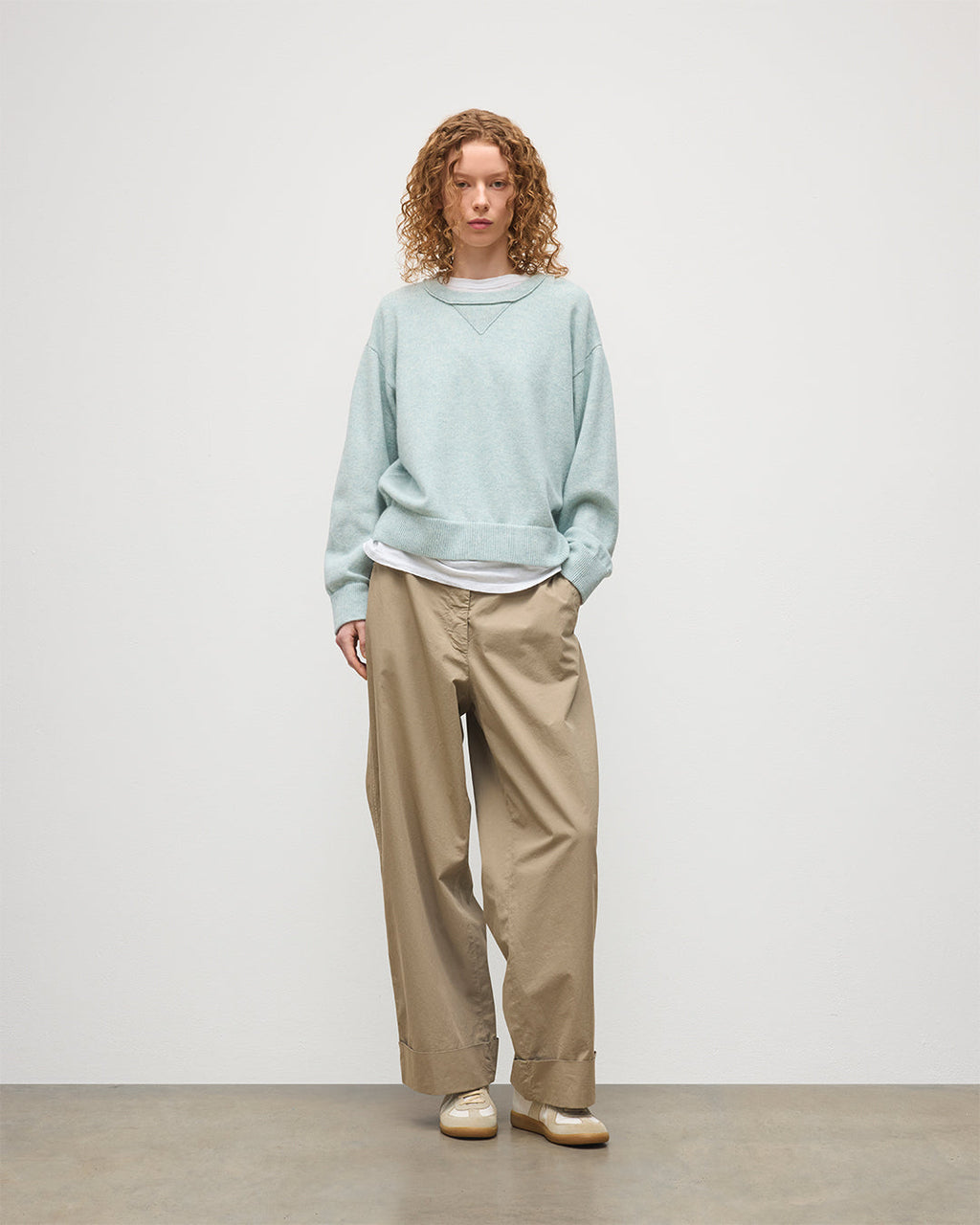 Johnstons of Elgin - Stella Light Green Cashmere Sweatshirt