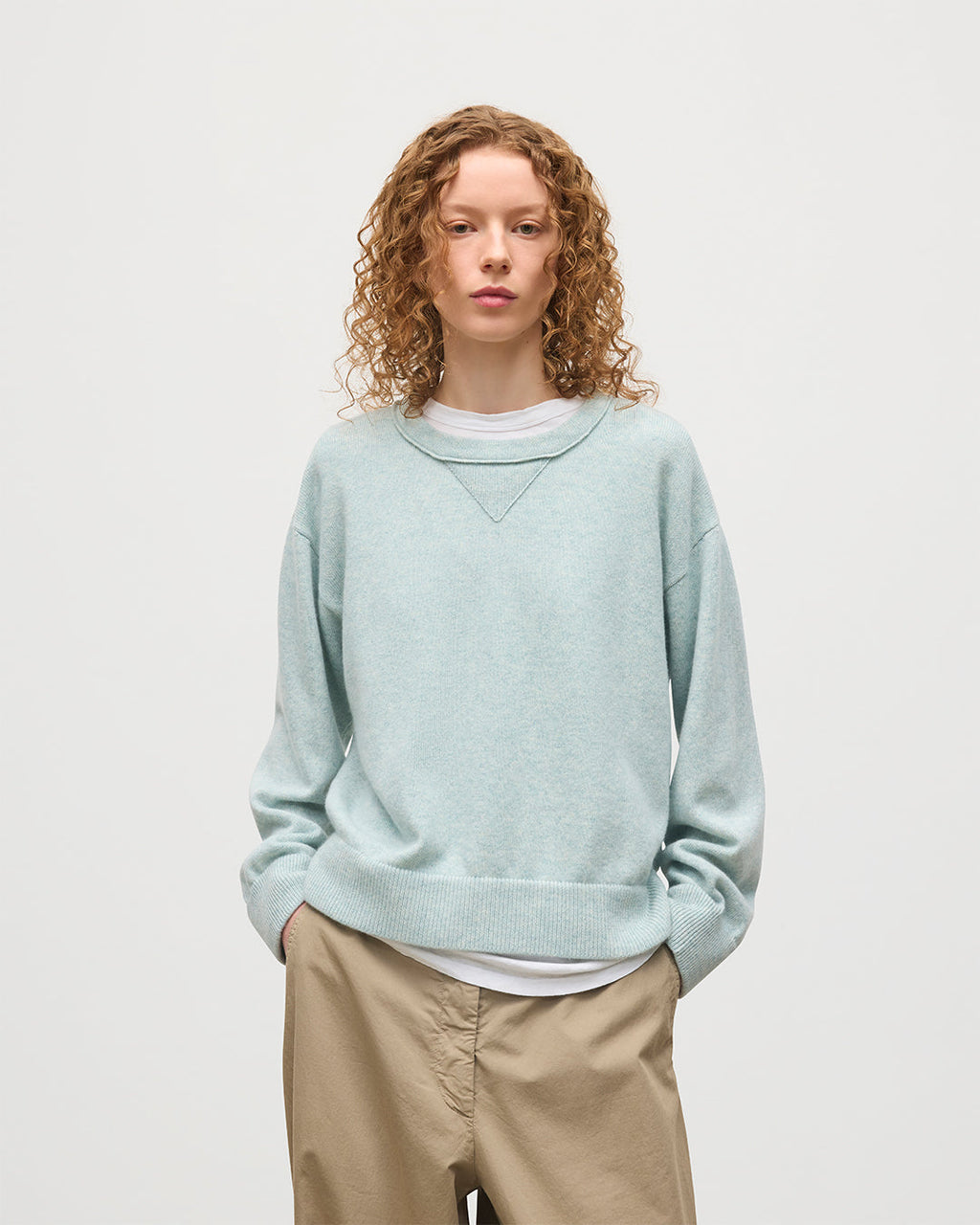 Johnstons of Elgin - Stella Light Green Cashmere Sweatshirt
