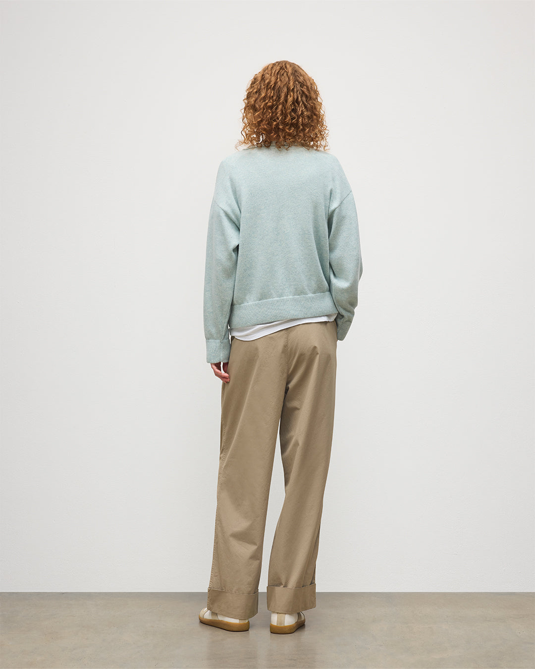 Johnstons of Elgin - Stella Light Green Cashmere Sweatshirt