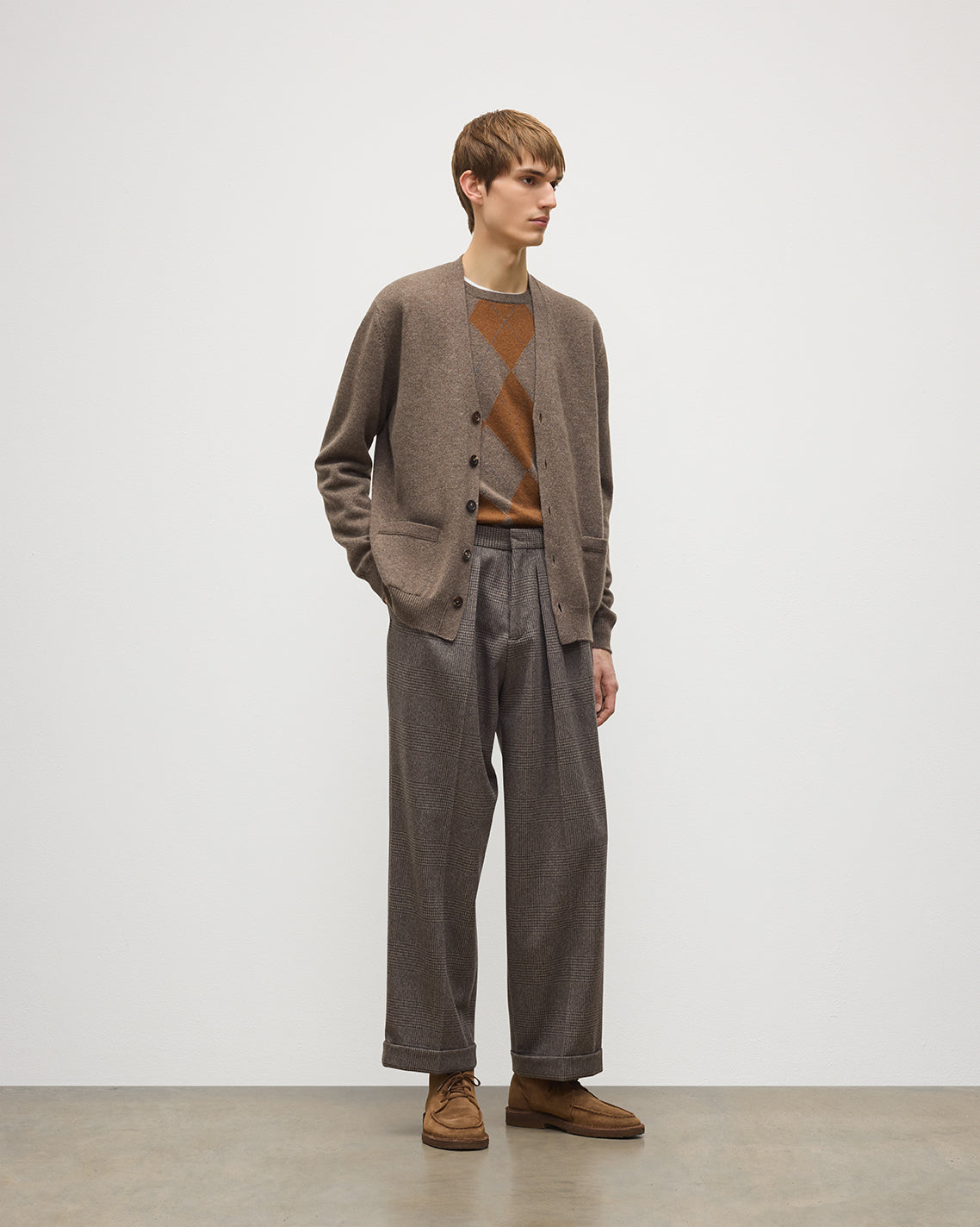 Johnstons of Elgin - Redpath Brown Cashmere Cardigan
