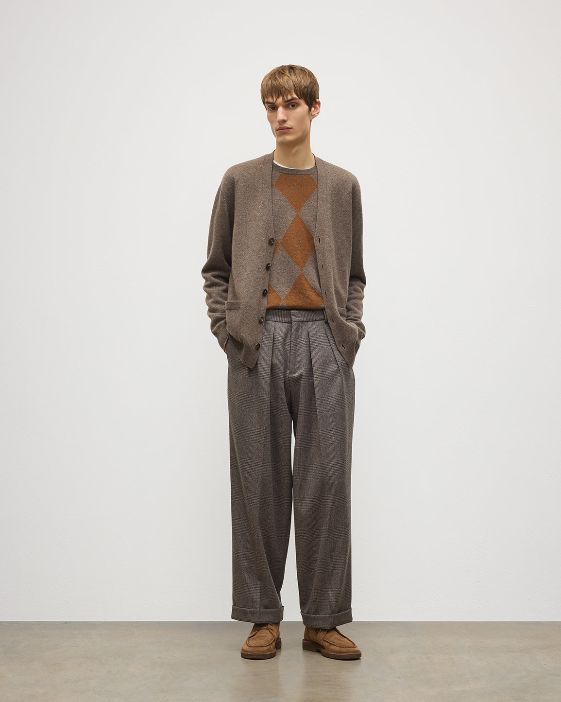 Johnstons of Elgin - Redpath Brown Cashmere Cardigan