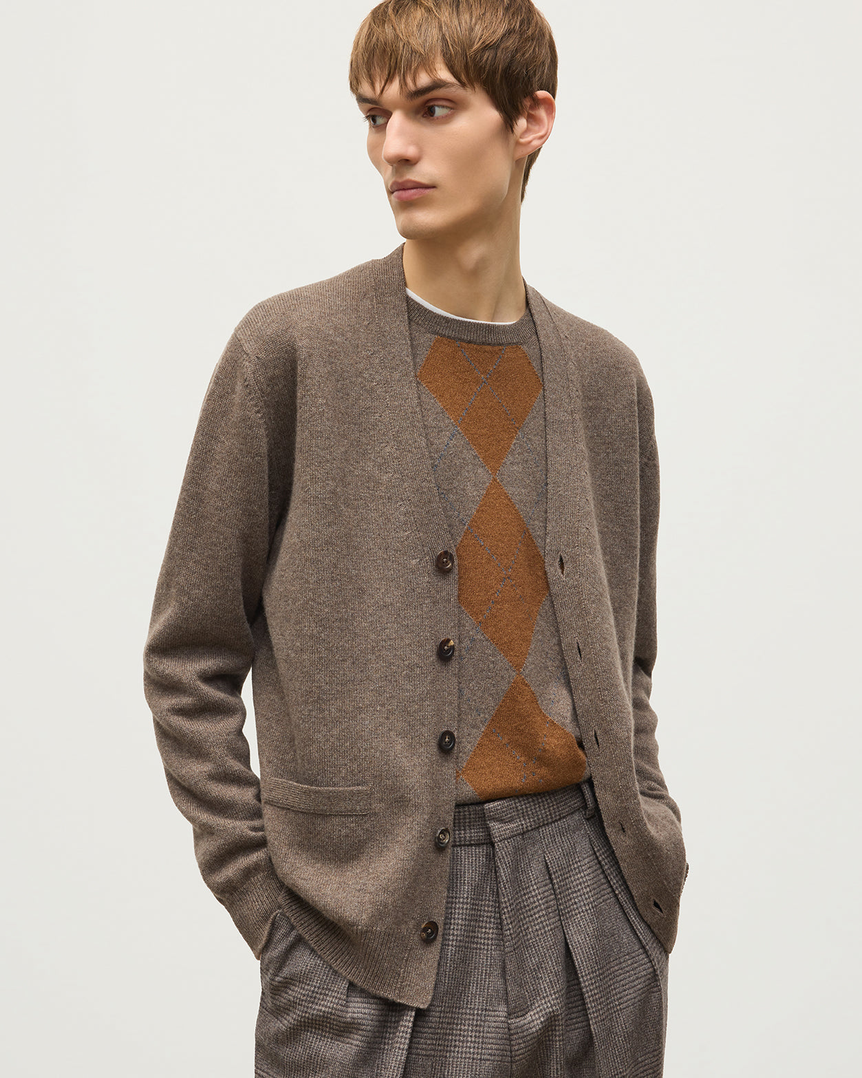 Johnstons of Elgin - Redpath Brown Cashmere Cardigan