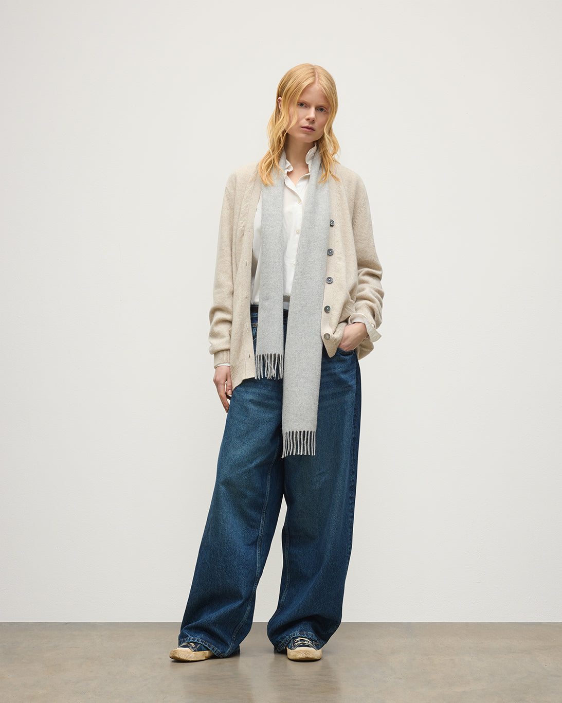 Johnstons of Elgin - Wild Thistle Intarsia Natural Cashmere Cardigan