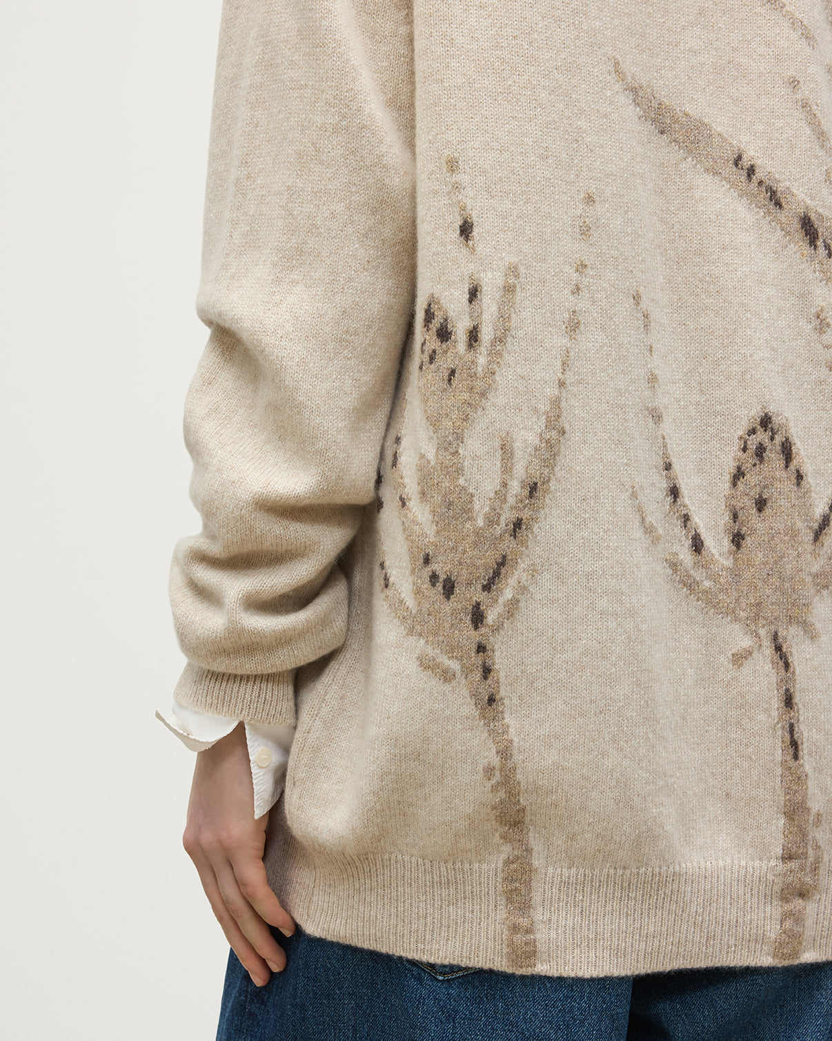 Johnstons of Elgin - Wild Thistle Intarsia Natural Cashmere Cardigan