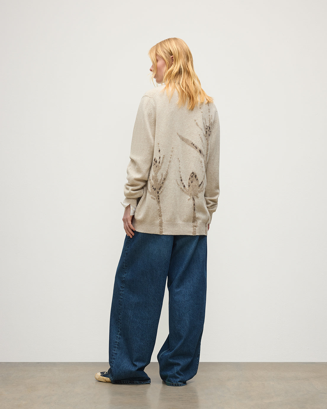 Johnstons of Elgin - Wild Thistle Intarsia Natural Cashmere Cardigan