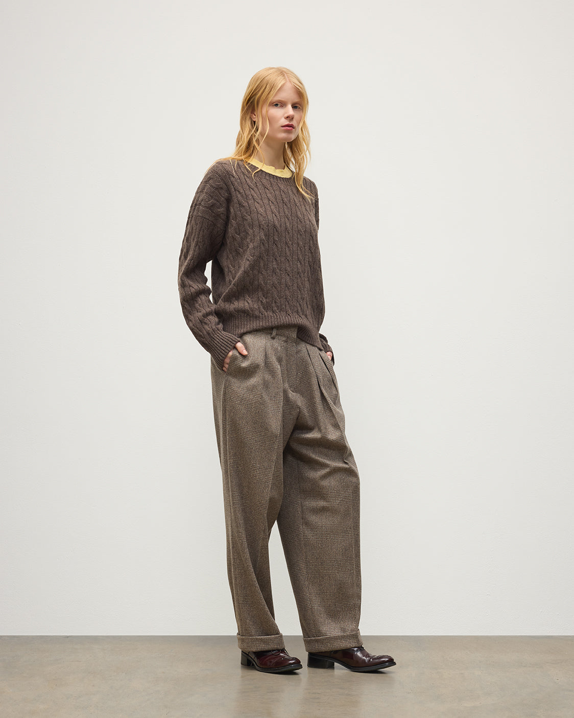 Johnstons of Elgin - Kylesku Brown Cashmere Jumper
