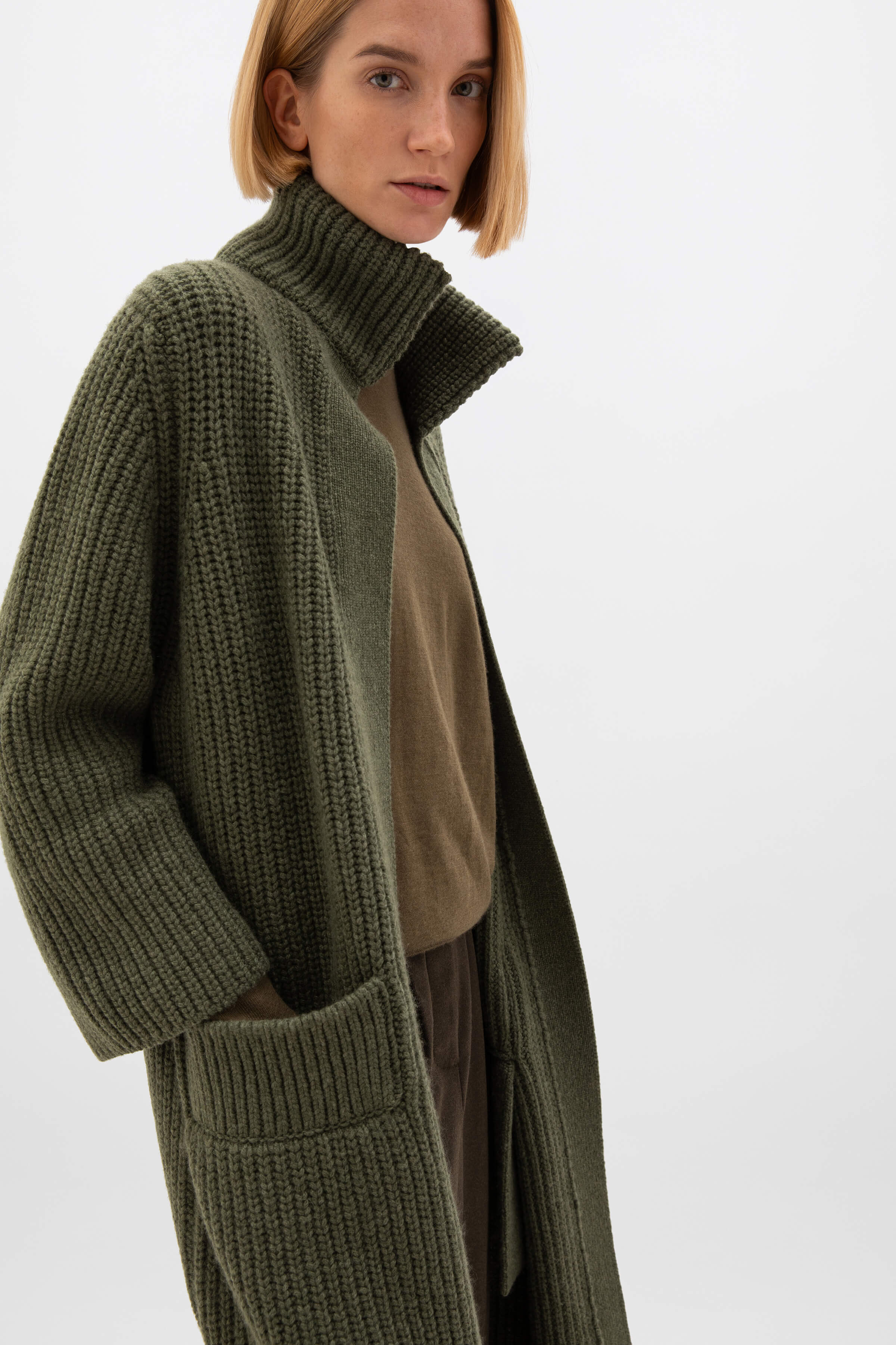 Johnstons of Elgin - Chunky Rib Knit Olive Green Cashmere Cardigan