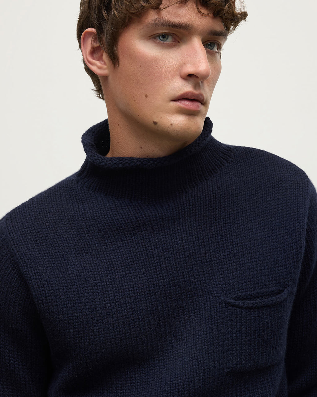 Johnstons of Elgin - Dark Navy Cashmere Turtleneck Jumper