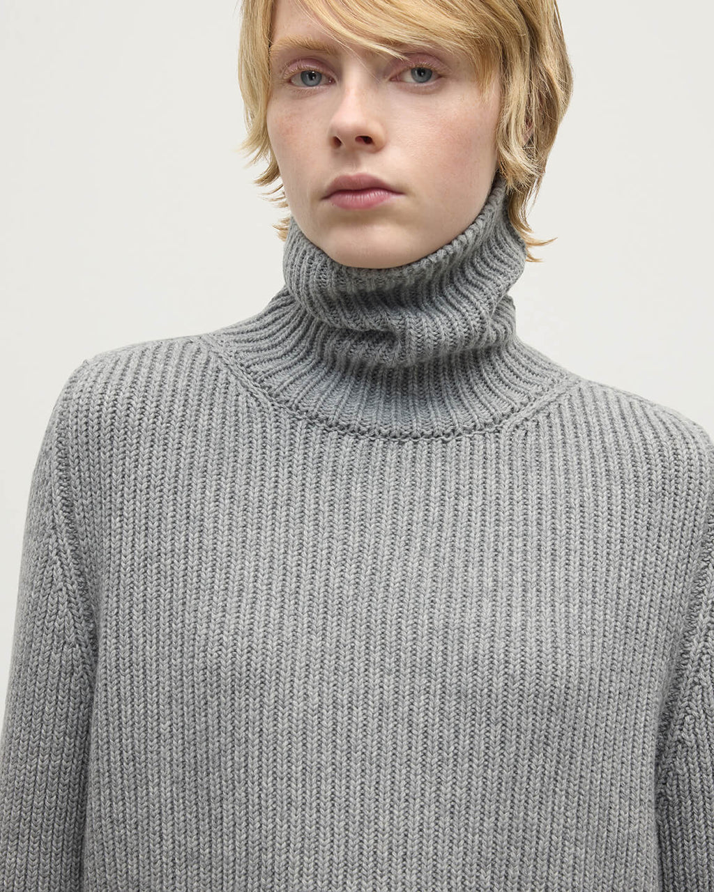 Johnstons of Elgin - Roll - Collar Light Grey Cashmere Jumper