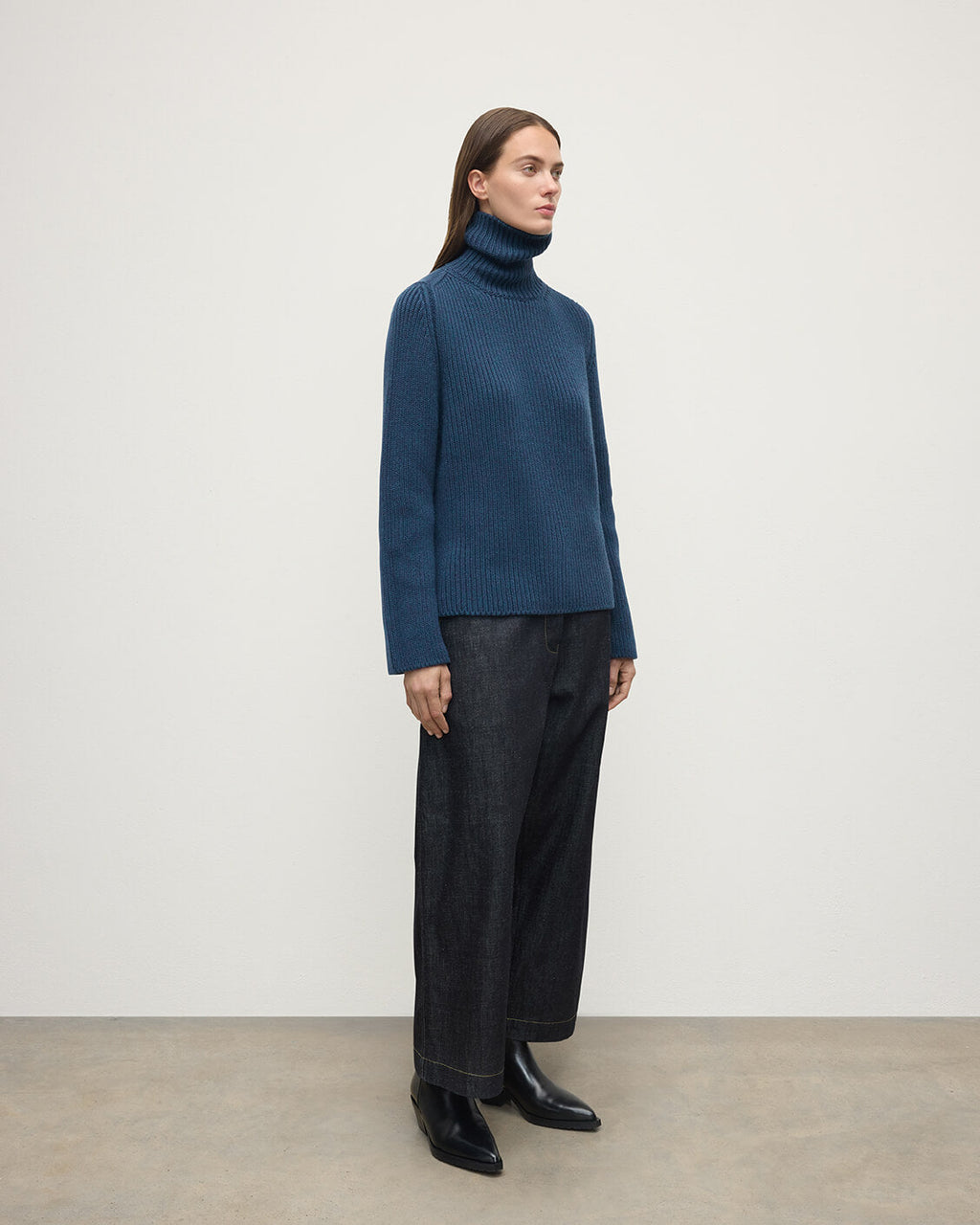 Johnstons of Elgin - Roll - Collar Navy Cashmere Jumper