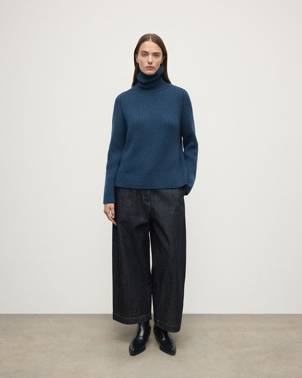 Johnstons of Elgin - Roll - Collar Navy Cashmere Jumper